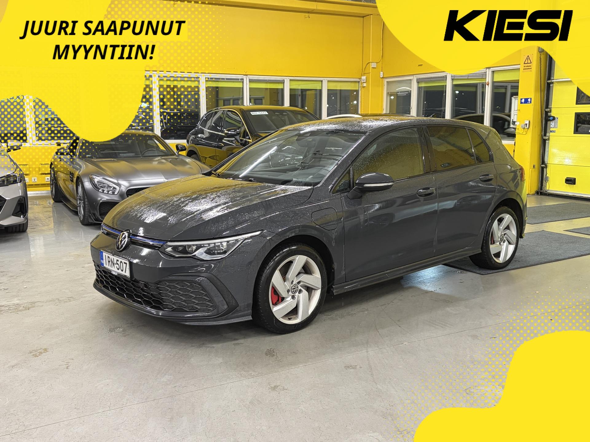 VOLKSWAGEN Golf 2021