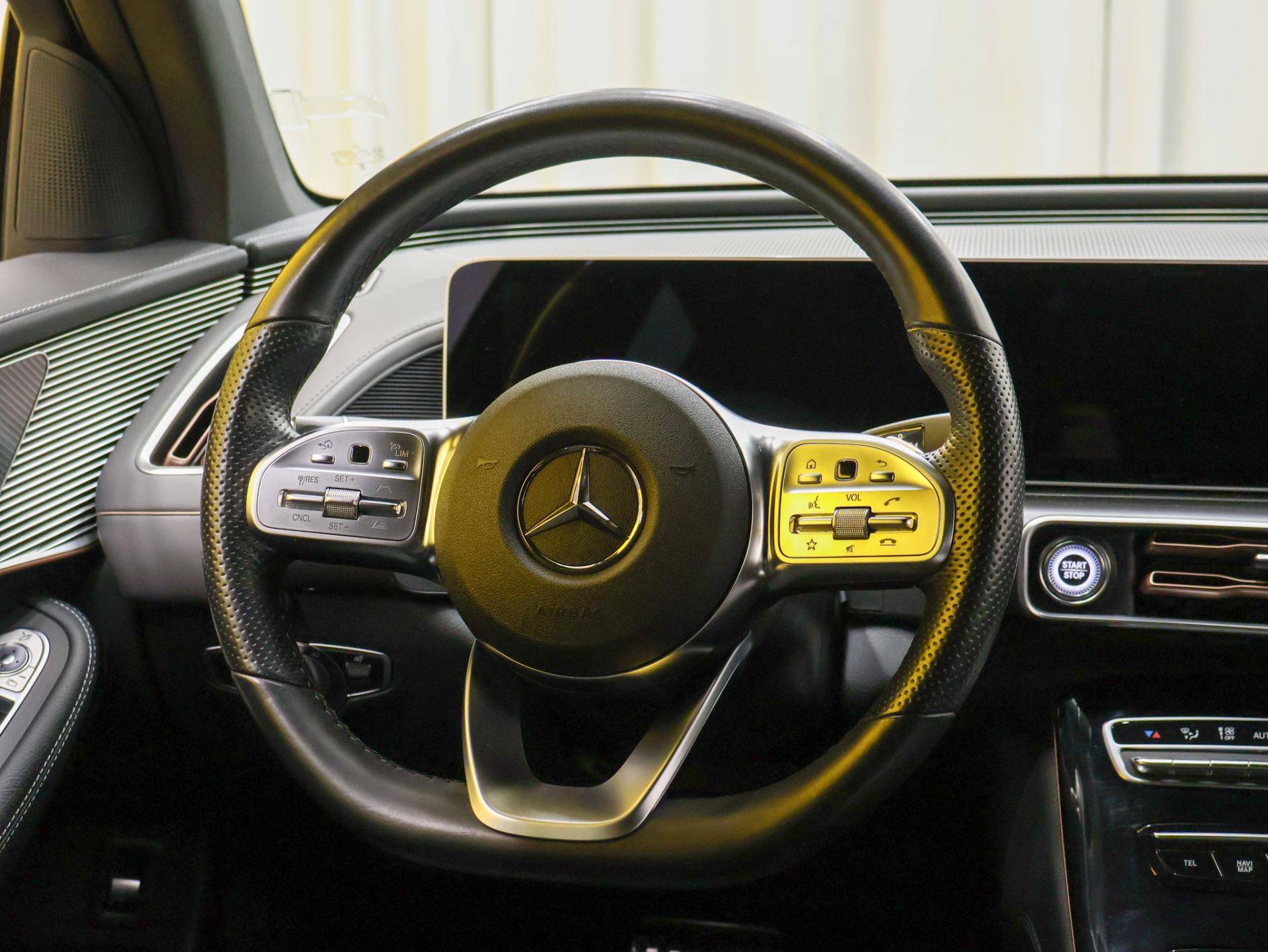 MERCEDES-BENZ EQC 2020