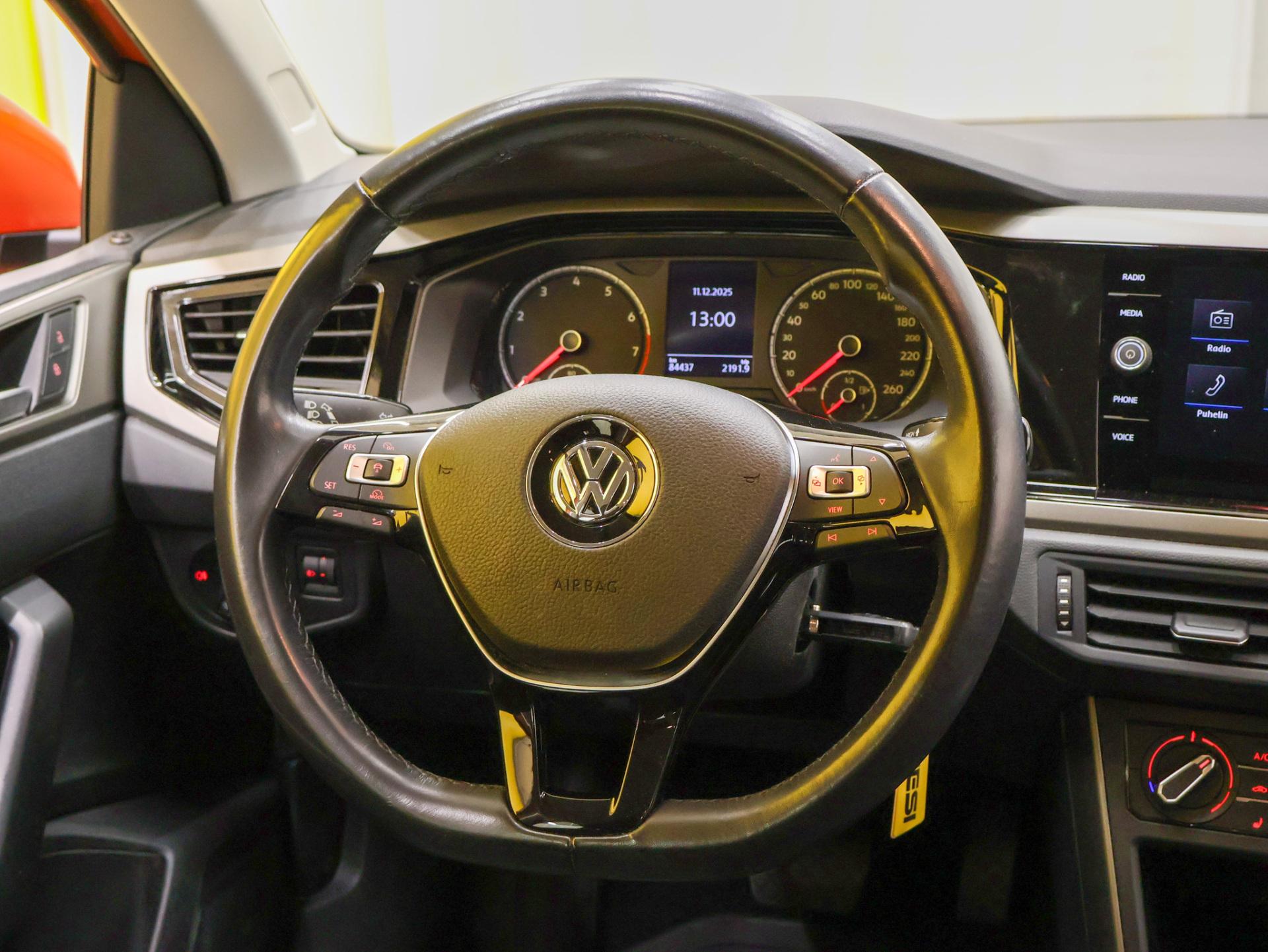 VOLKSWAGEN Polo 2020