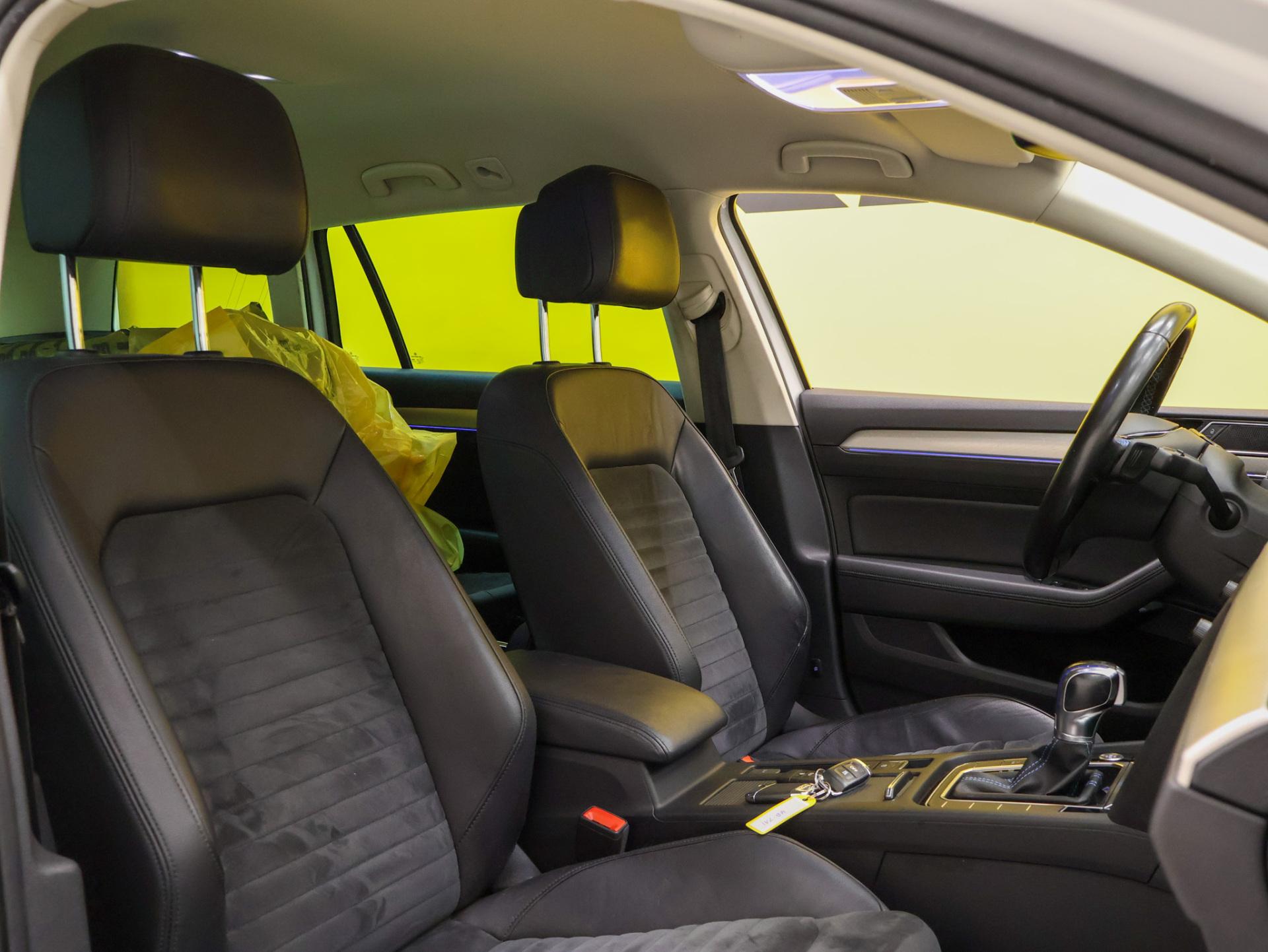 VOLKSWAGEN Passat 2017