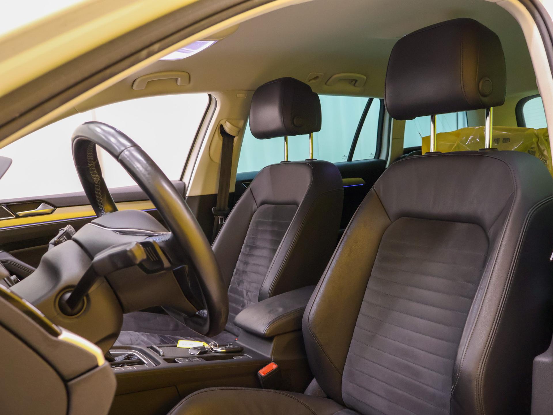 VOLKSWAGEN Passat 2017