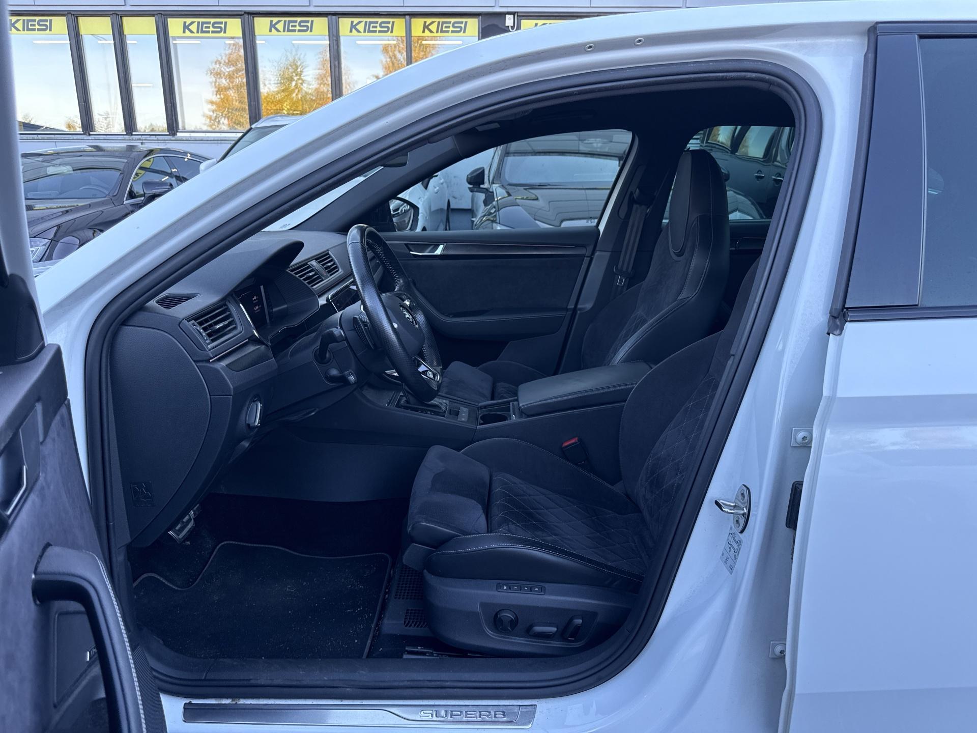 SKODA Superb 2021