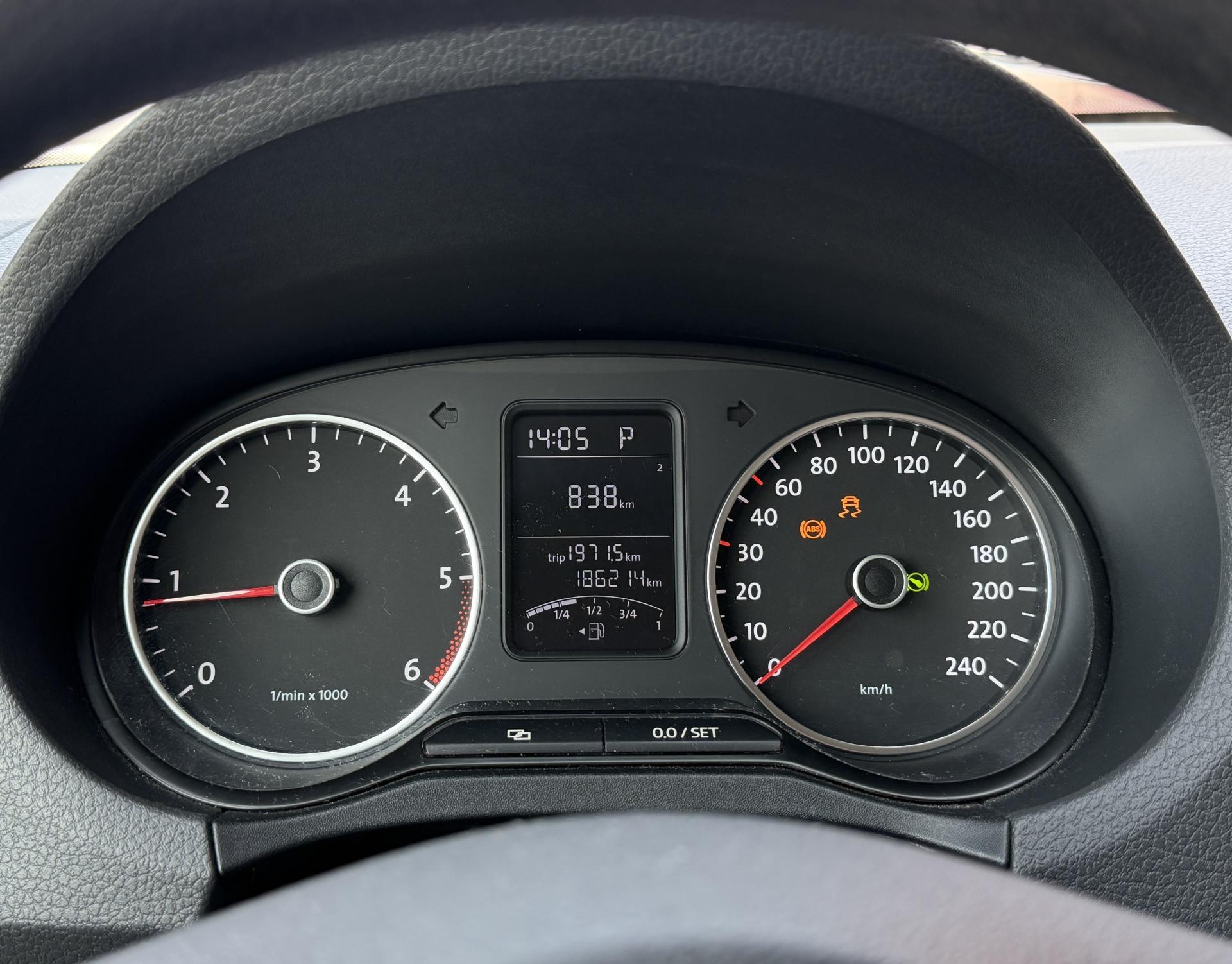 VOLKSWAGEN Amarok 2013