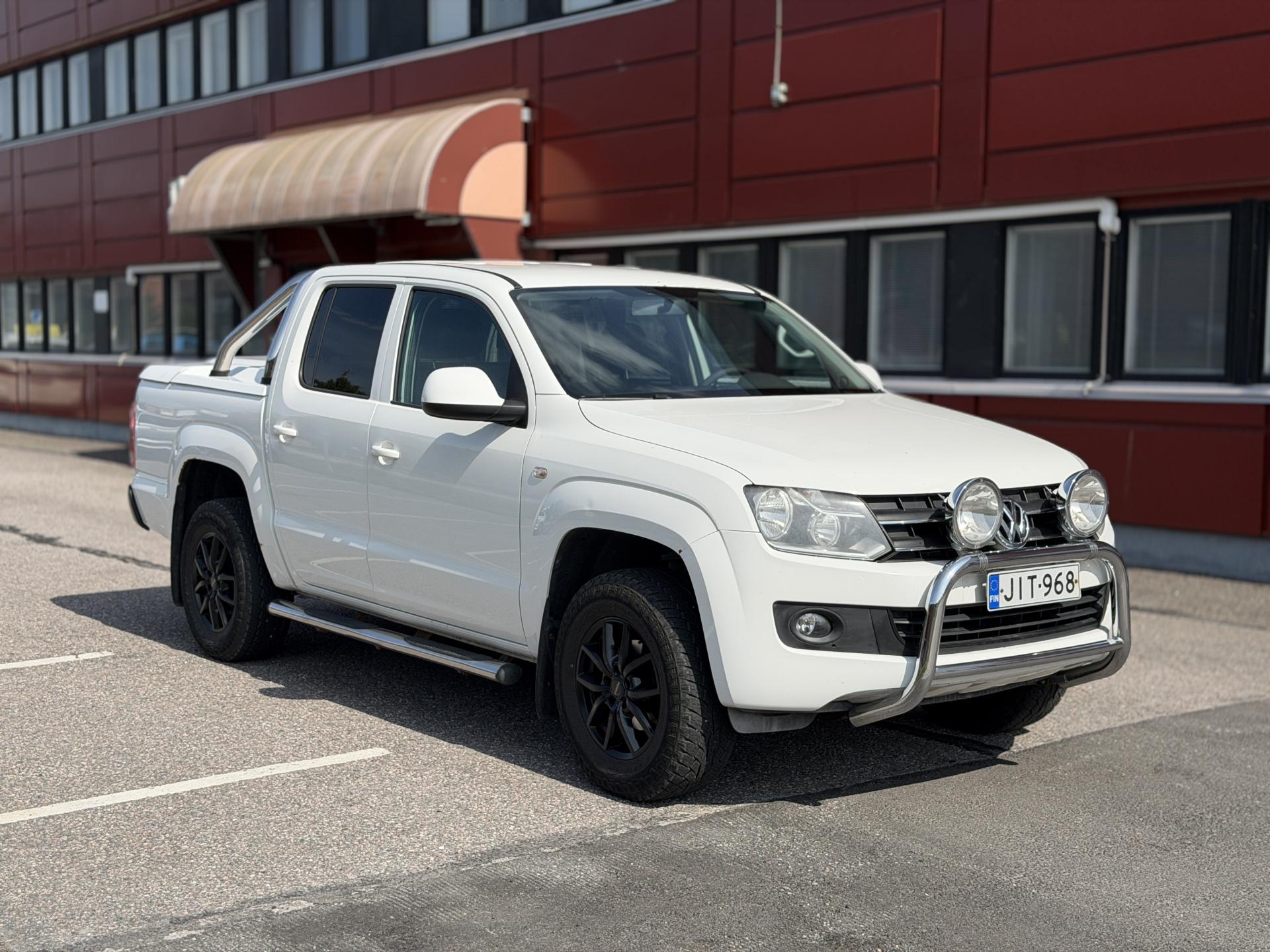 VOLKSWAGEN Amarok 2013