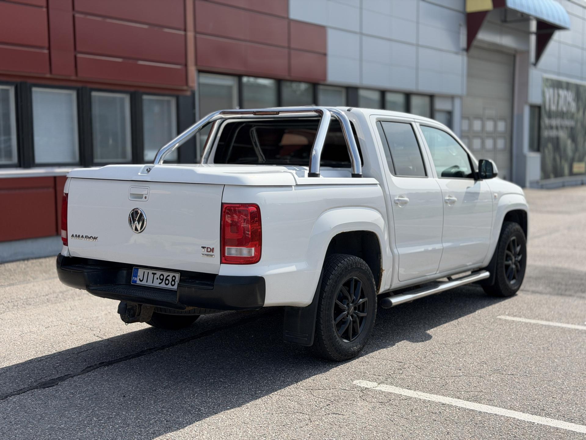 VOLKSWAGEN Amarok 2013