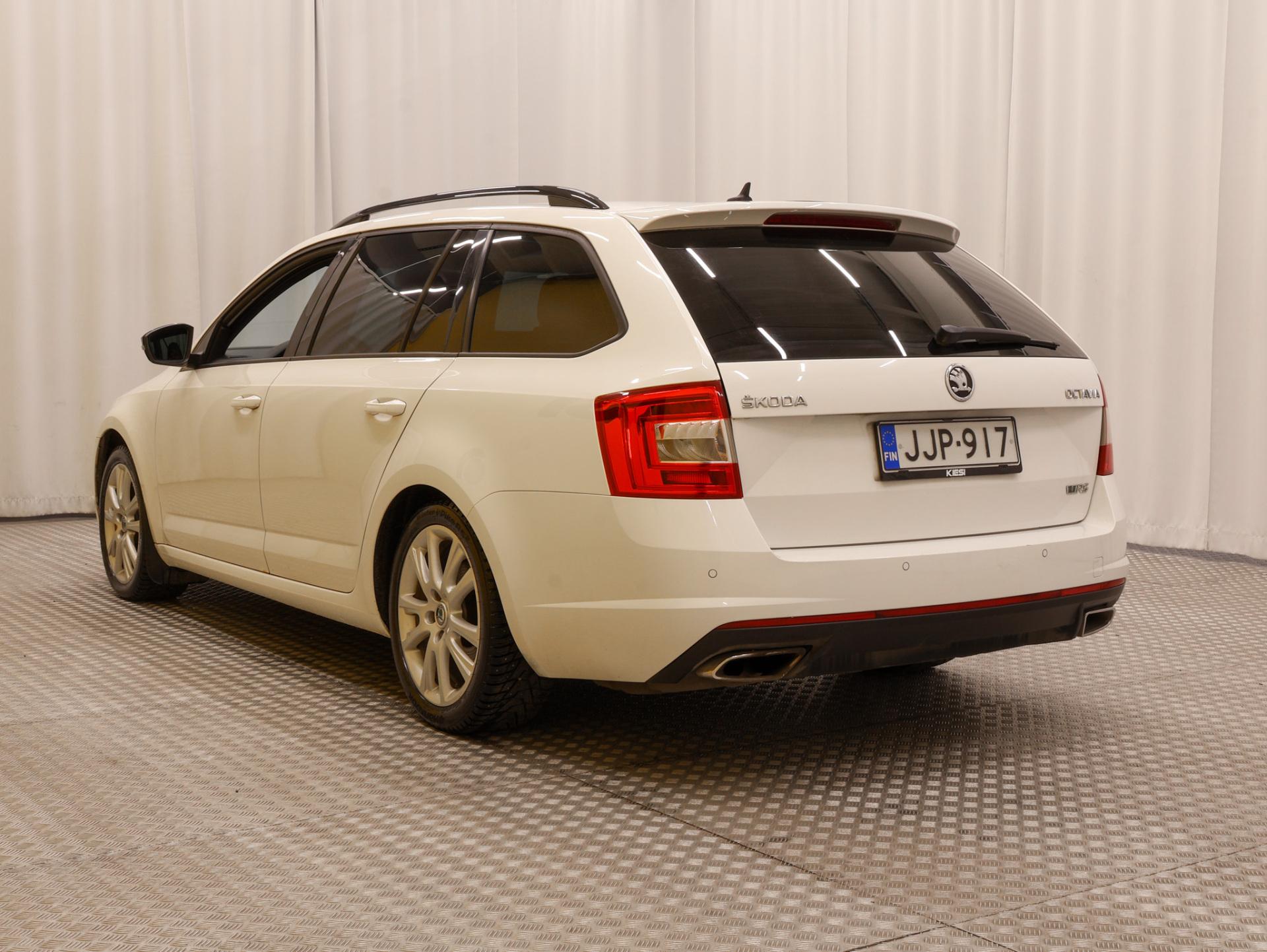 SKODA Octavia 2015