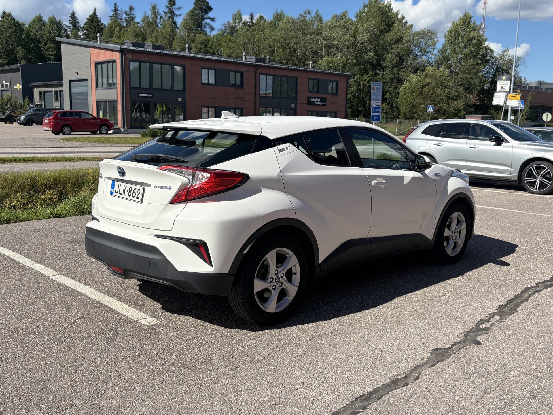 TOYOTA C-HR 2017