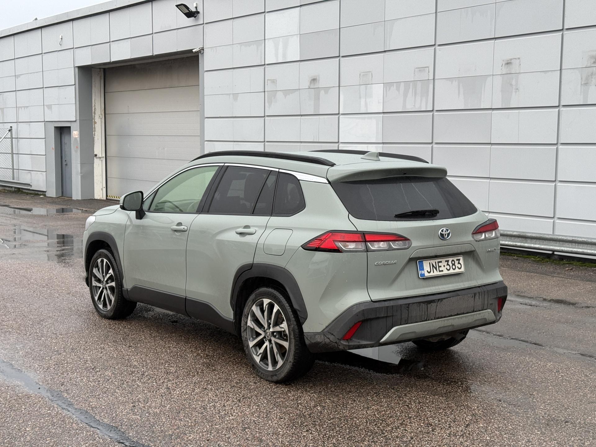 TOYOTA Corolla Cross 2023