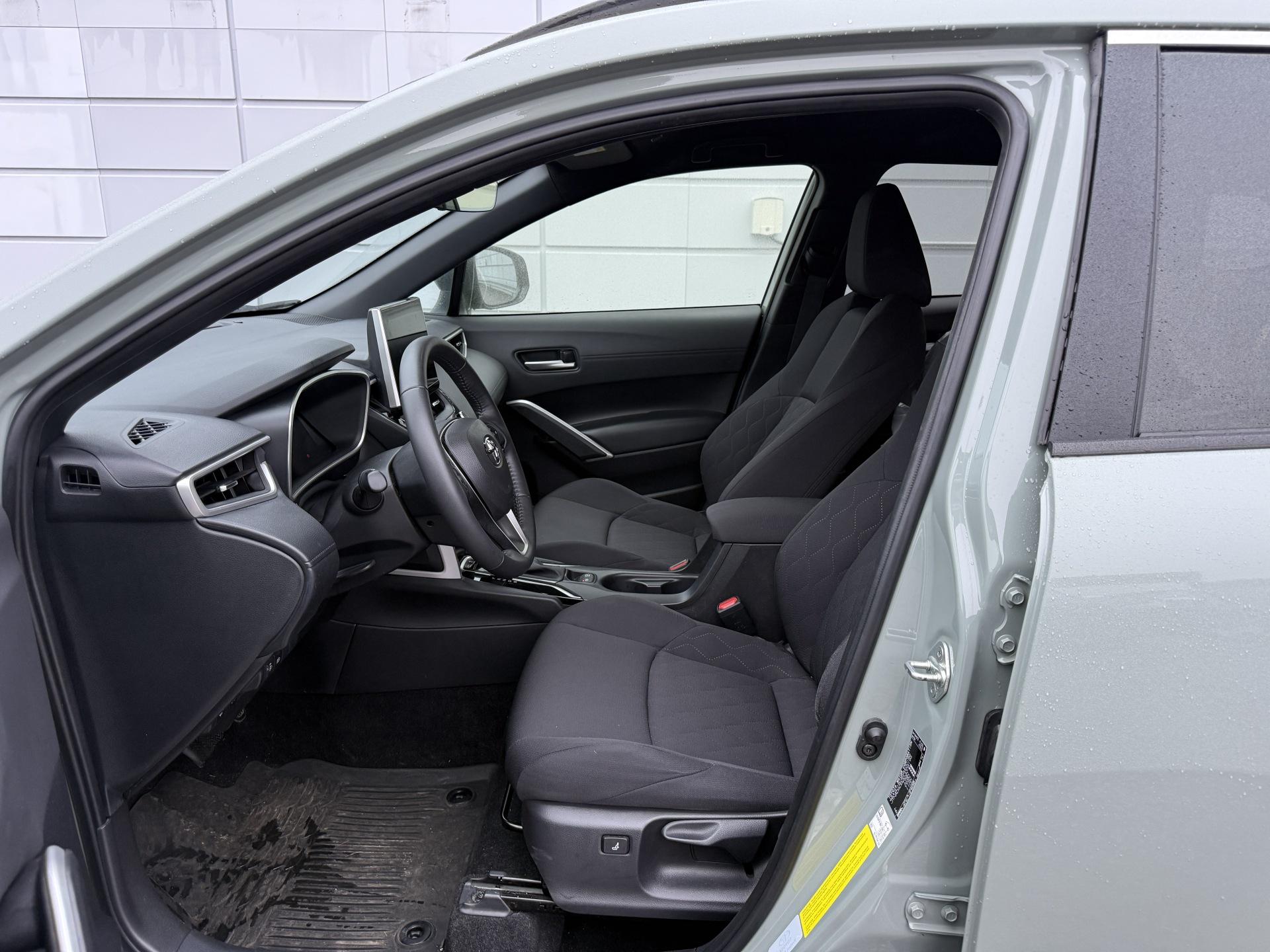 TOYOTA Corolla Cross 2023