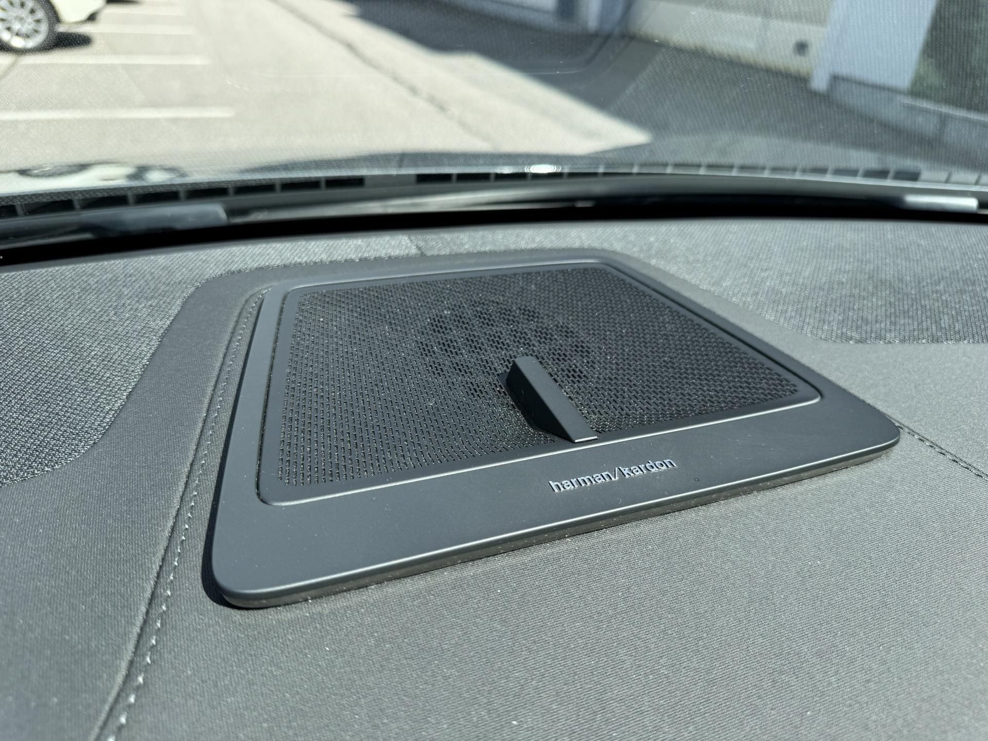POLESTAR 4 2025