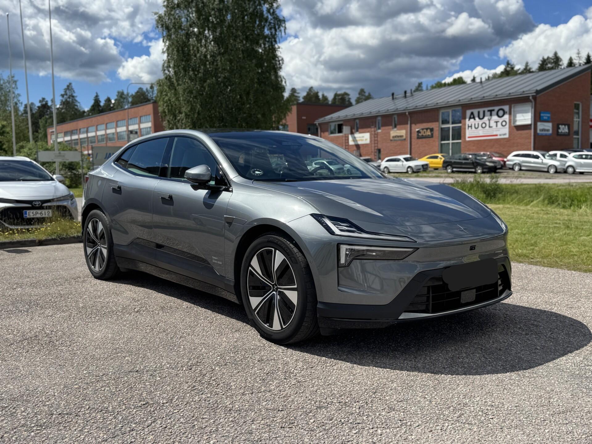 POLESTAR 4 2025
