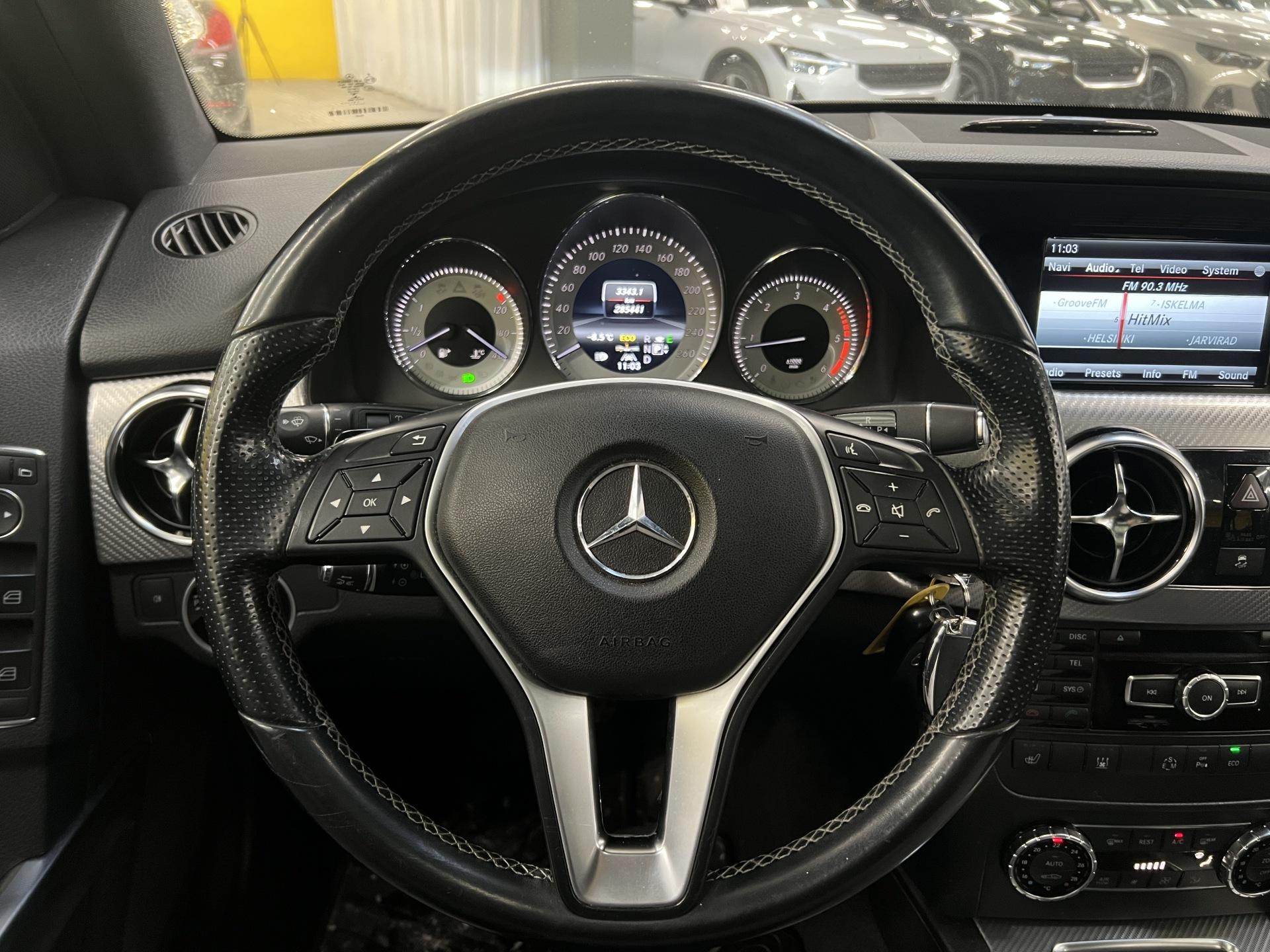 MERCEDES-BENZ GLK 2012