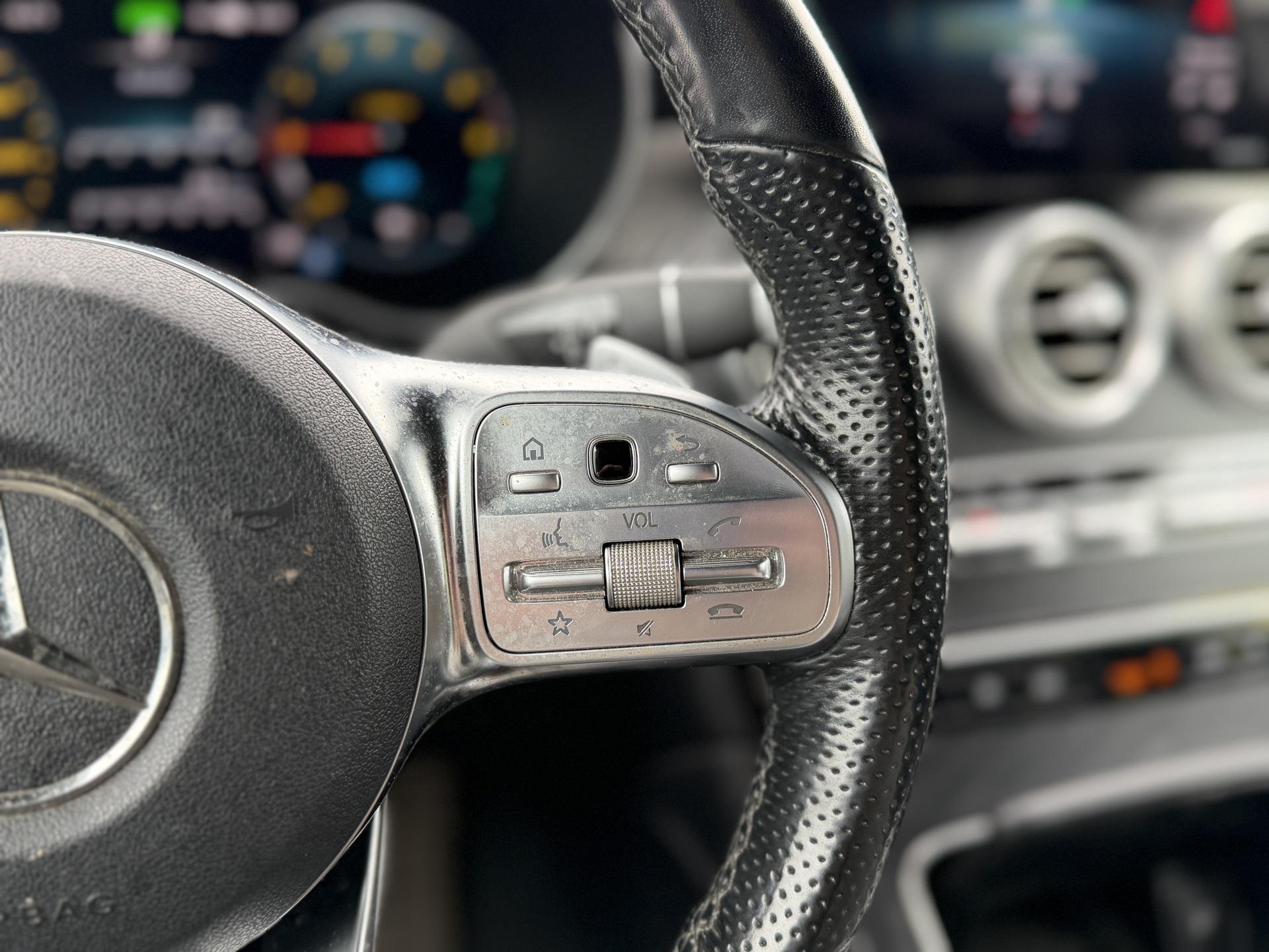MERCEDES-BENZ GLC 2021