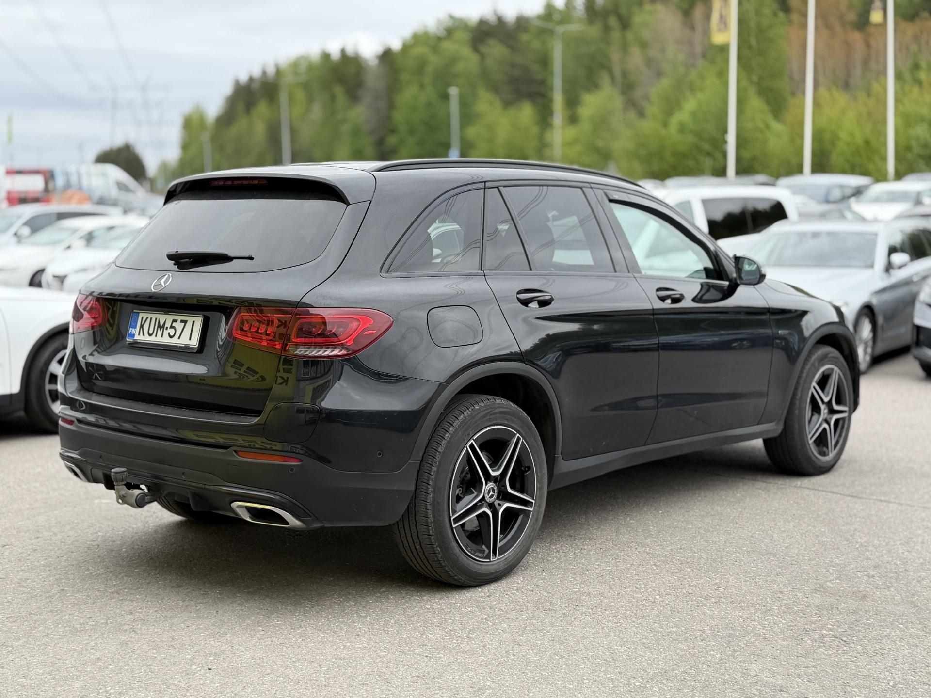 MERCEDES-BENZ GLC 2021