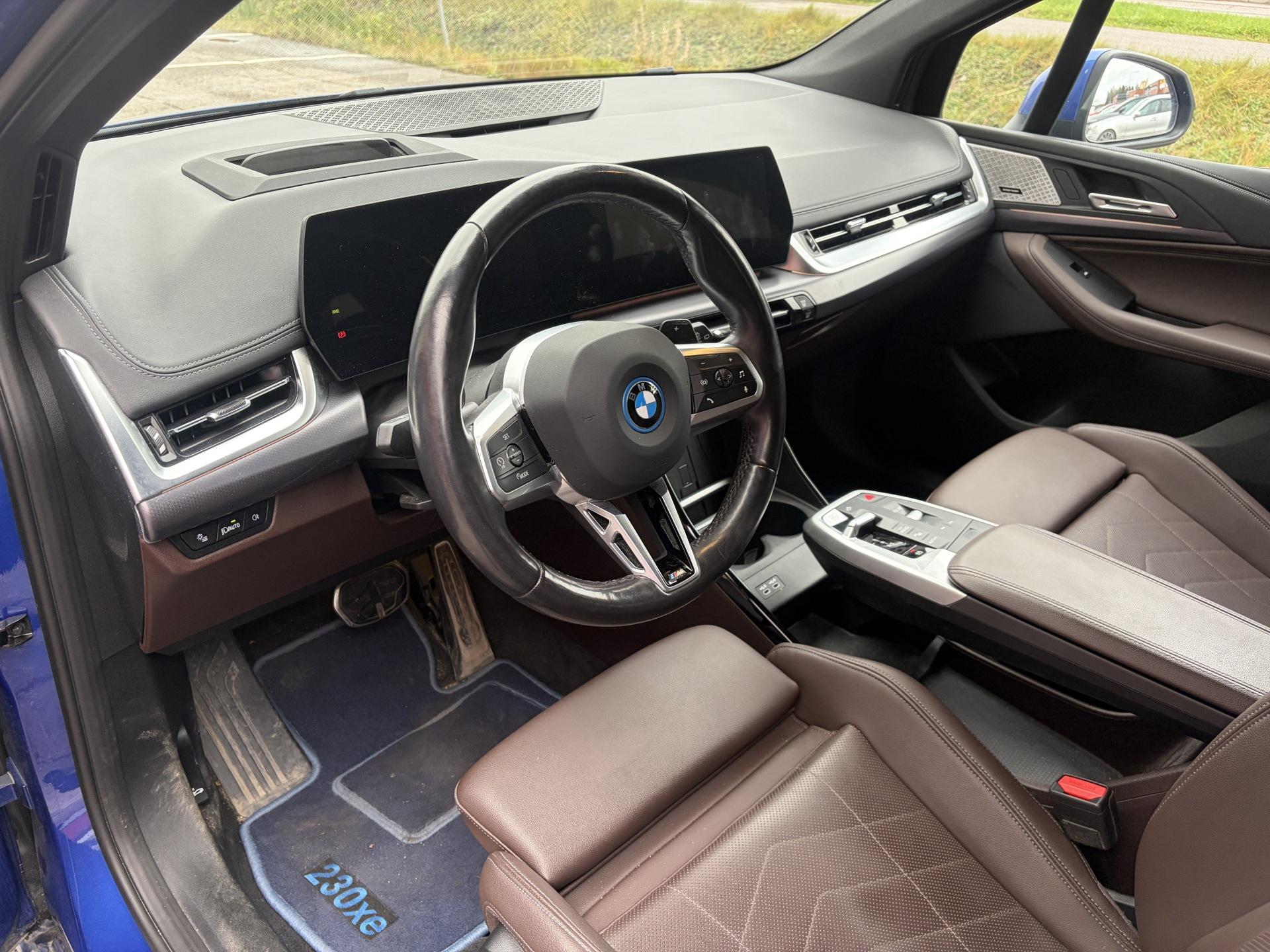 BMW 230 2023