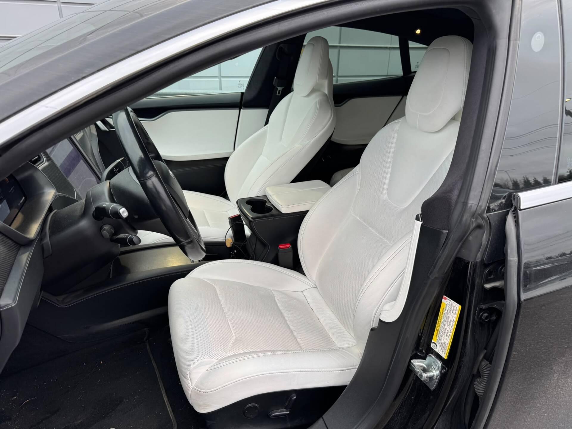 TESLA Model S 2019