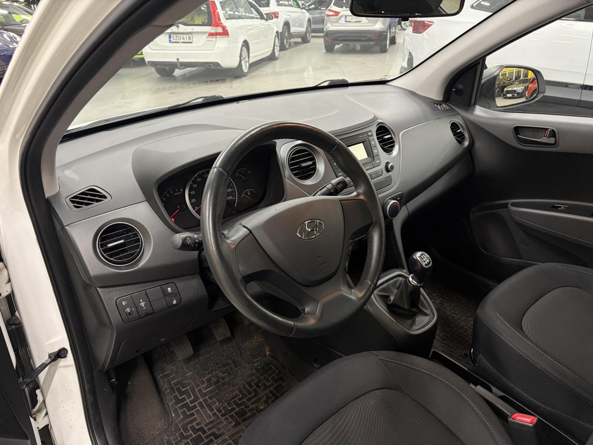 HYUNDAI i10 2019