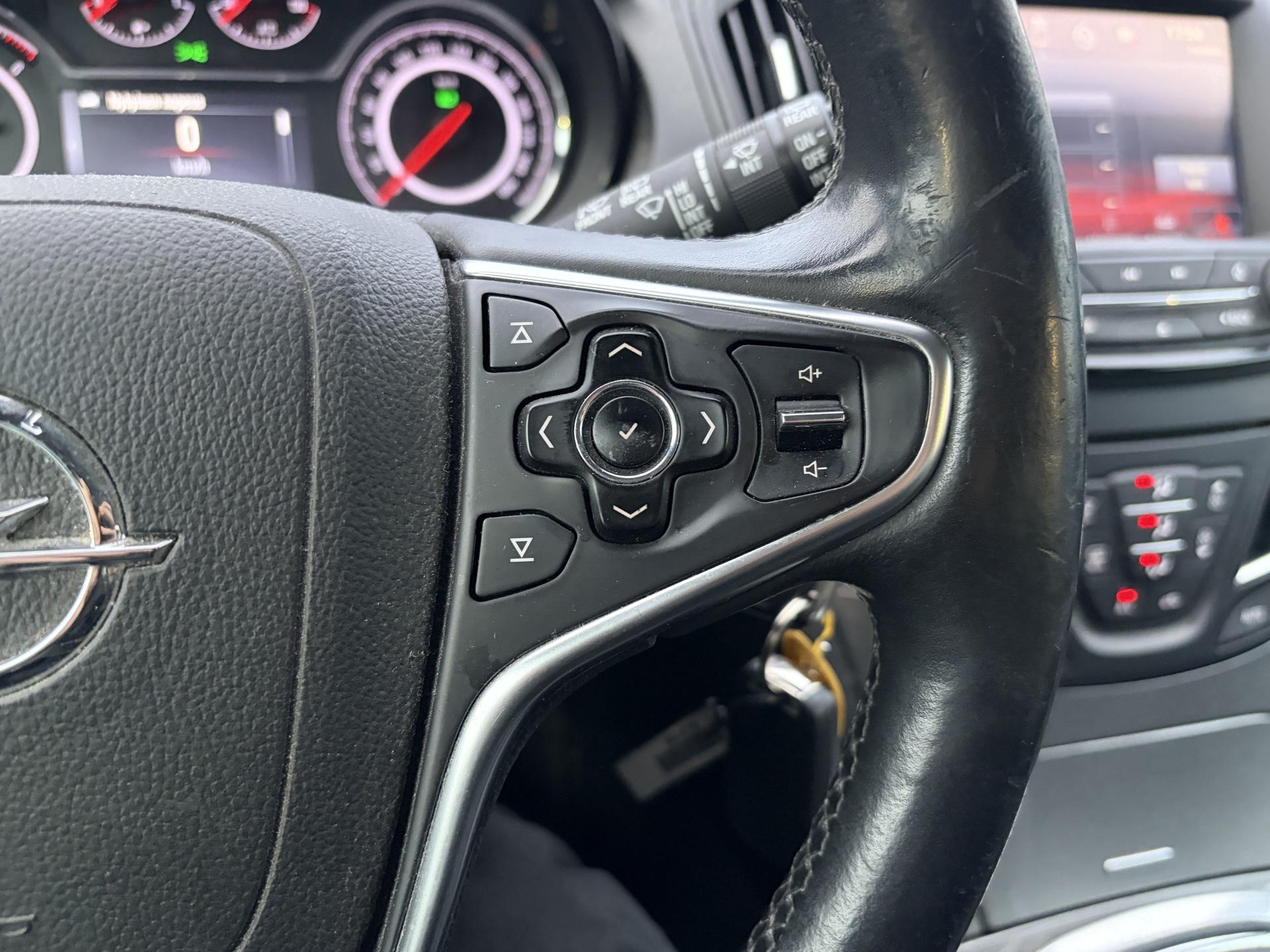 OPEL Insignia 2016