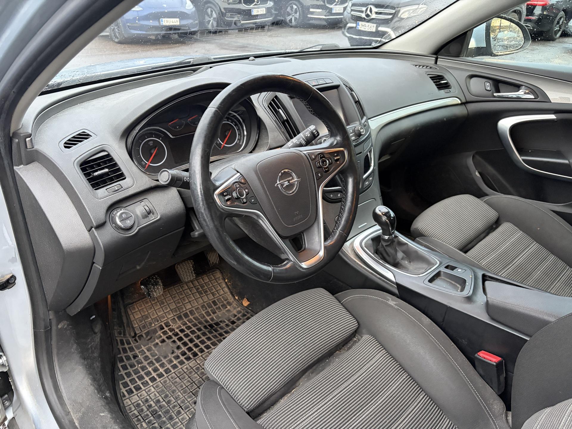 OPEL Insignia 2016
