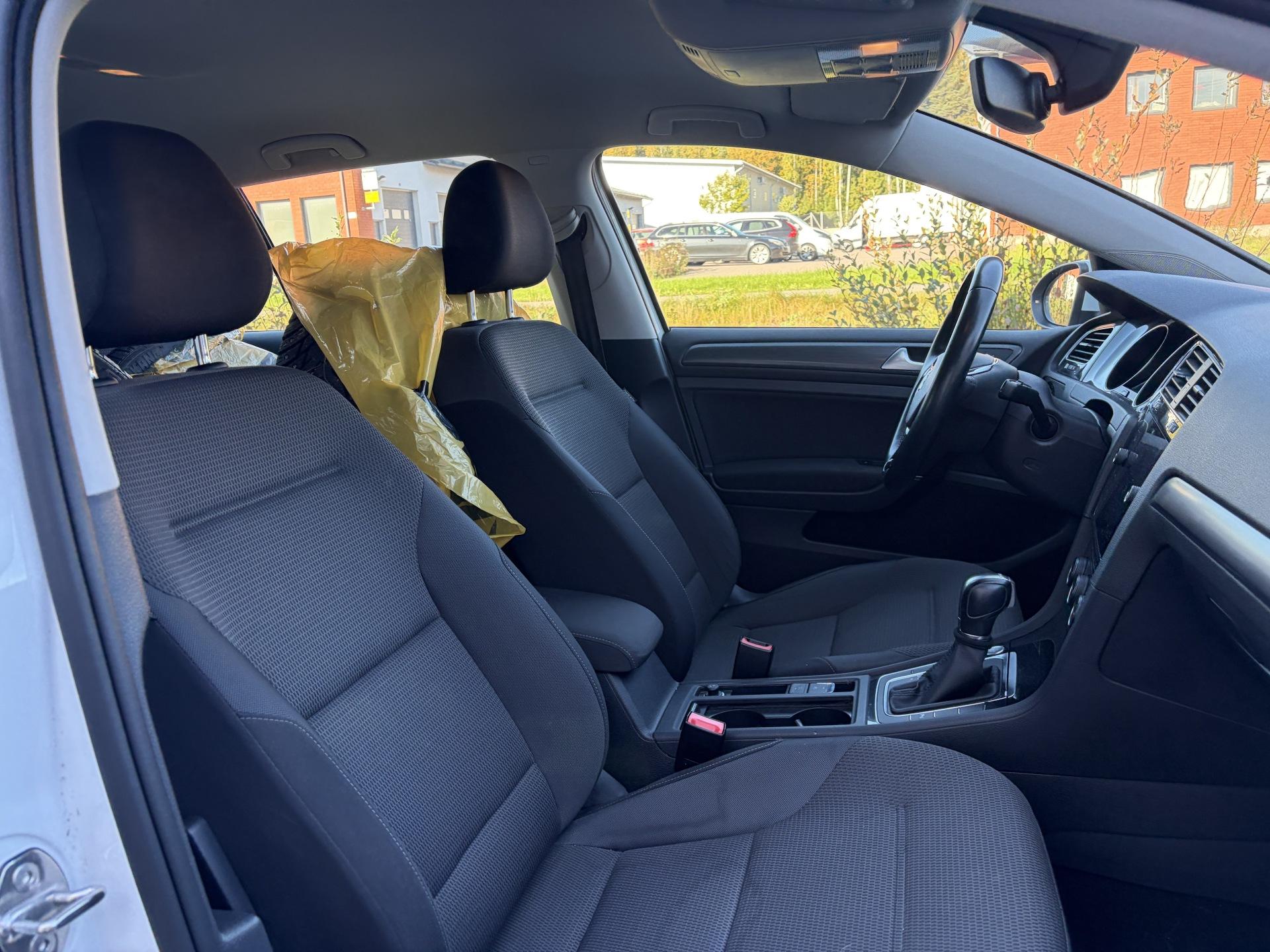 VOLKSWAGEN Golf 2019