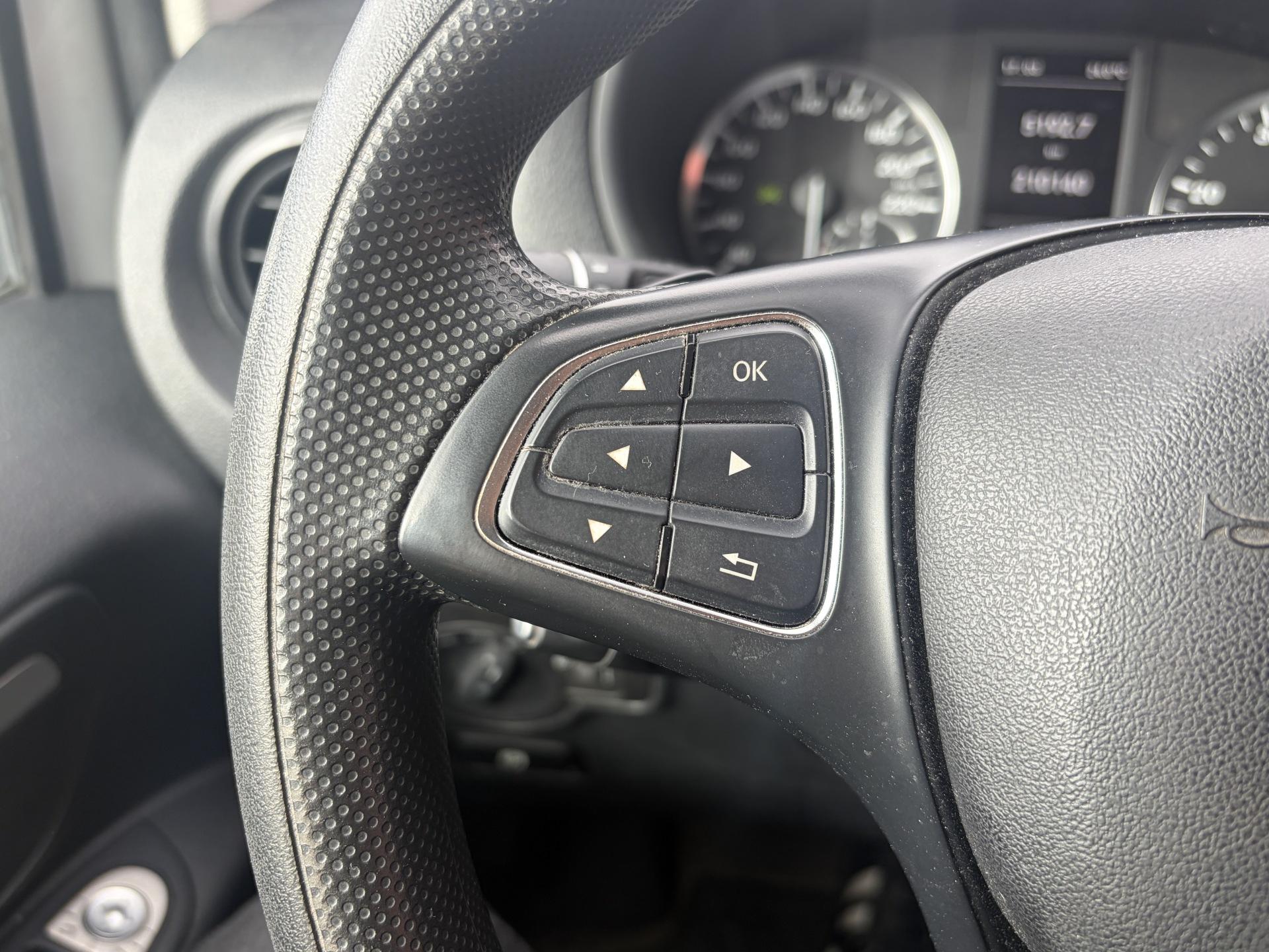 MERCEDES-BENZ Vito 2016