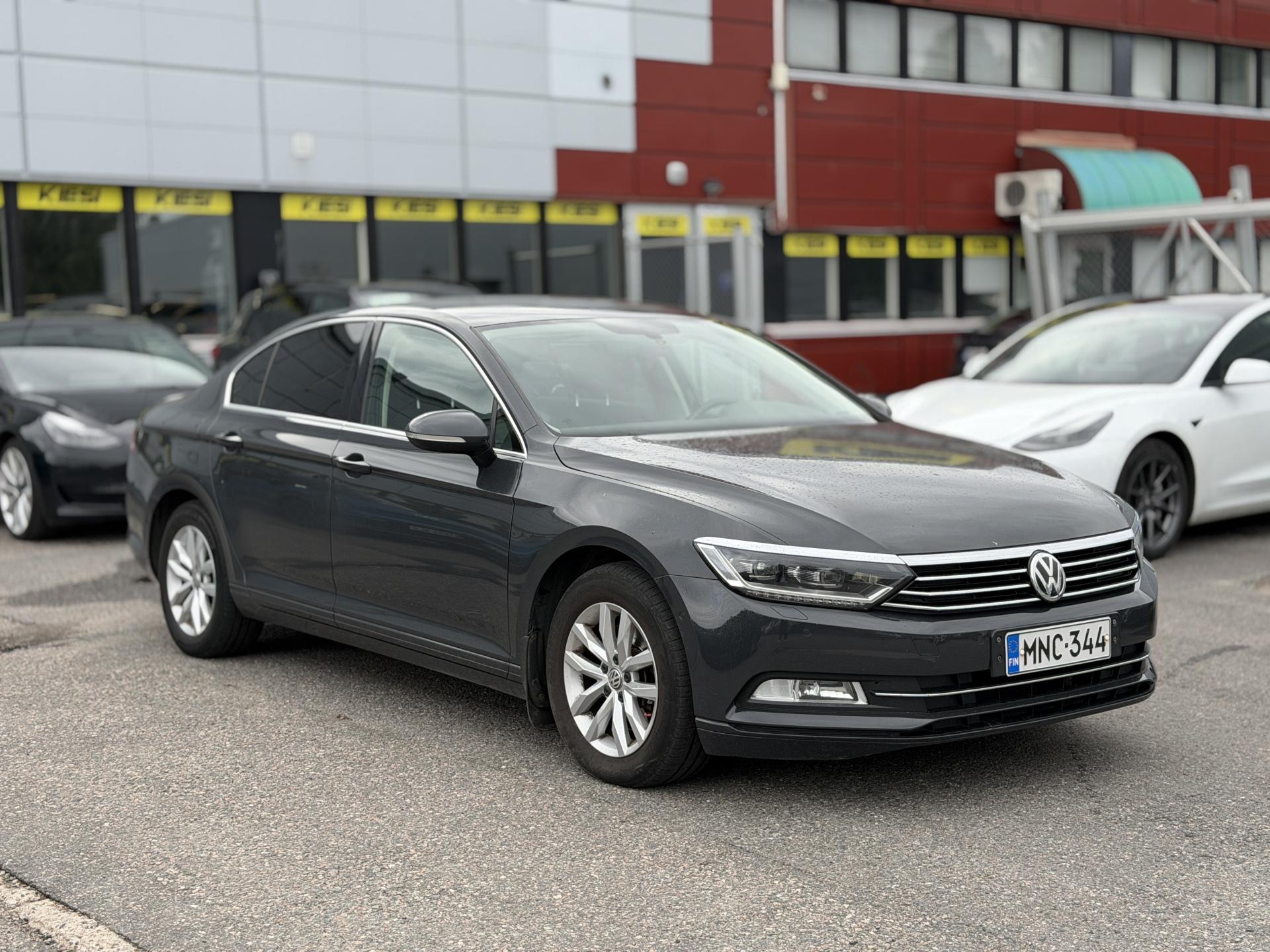 VOLKSWAGEN Passat 2018