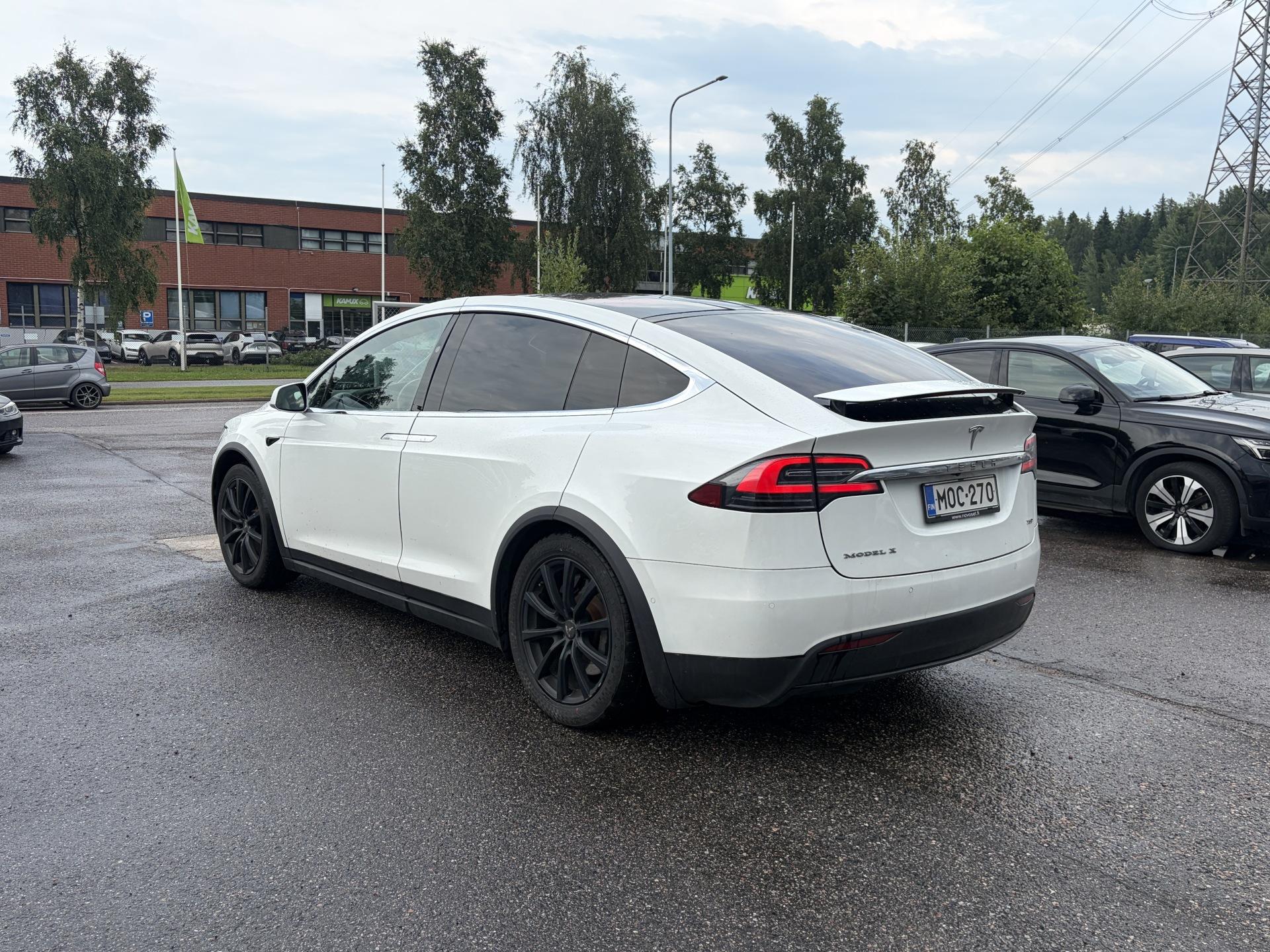 TESLA Model X 2017