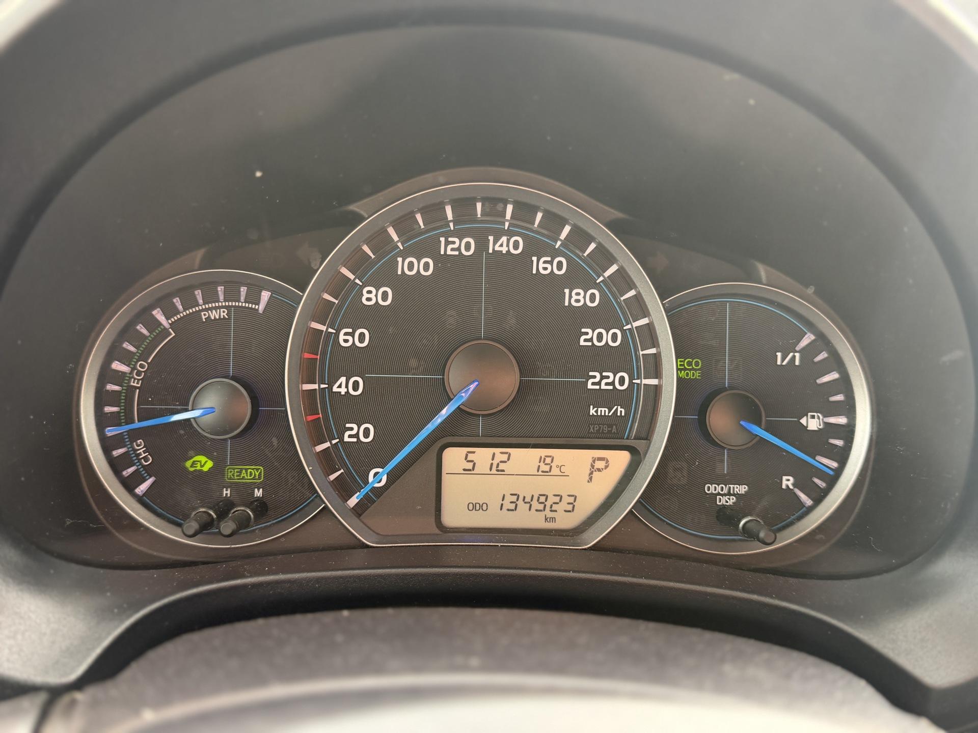 TOYOTA Yaris 2013