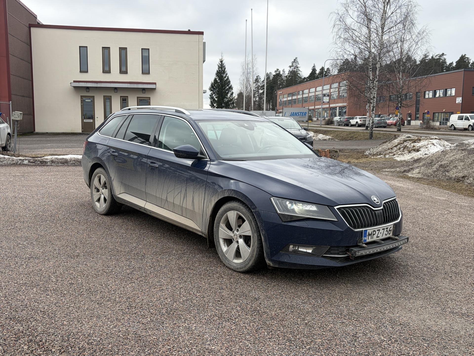 SKODA Superb 2016