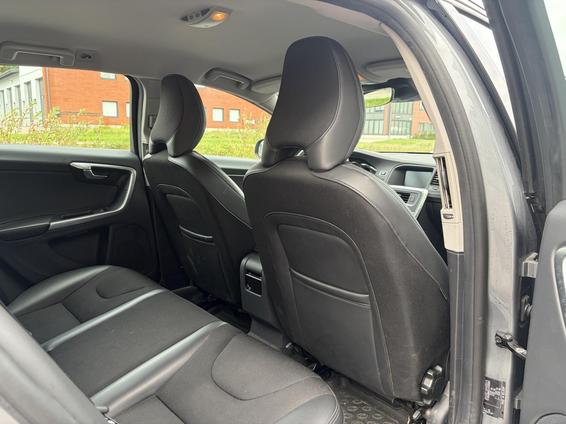 VOLVO V60 2018