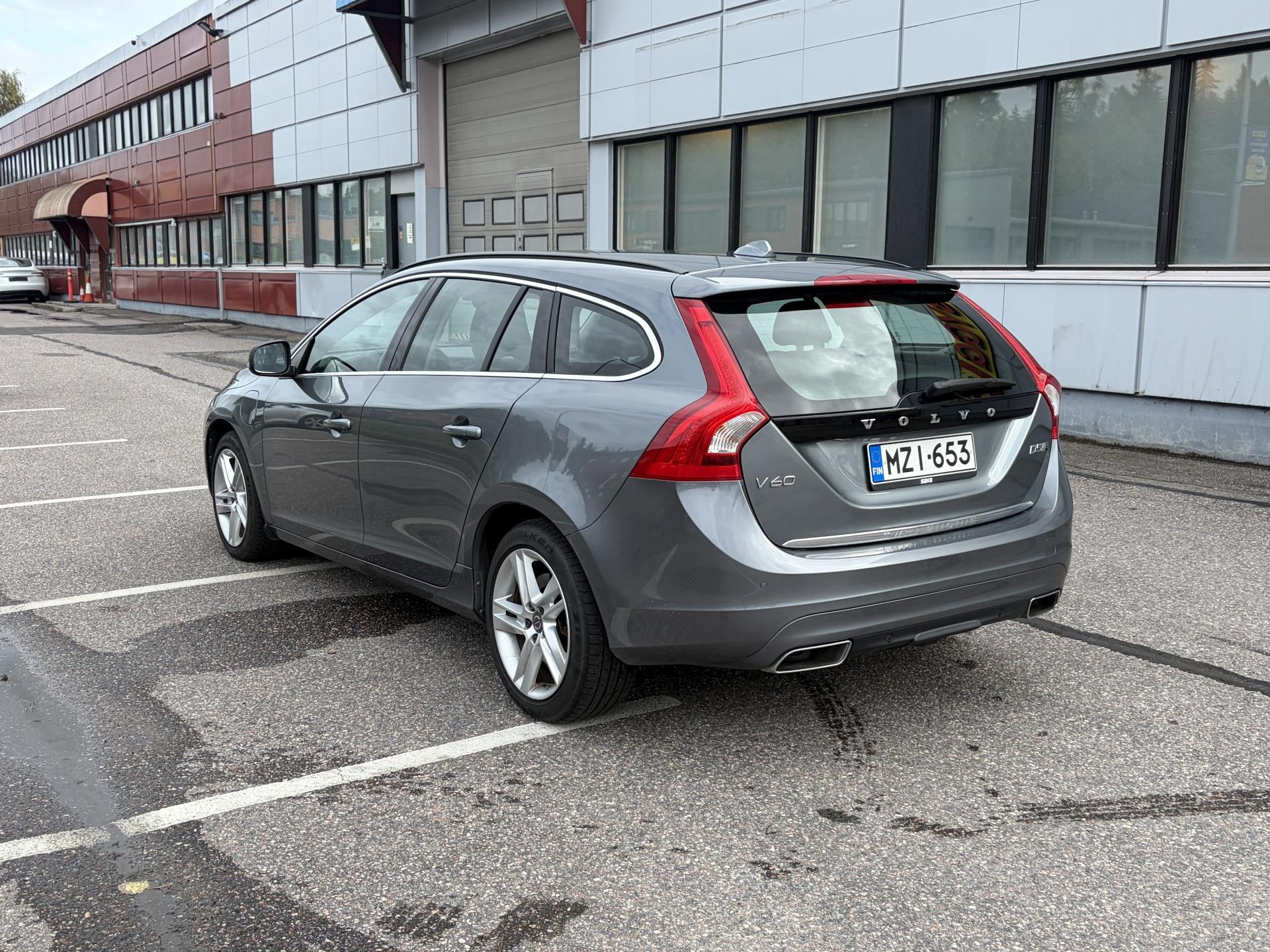 VOLVO V60 2018