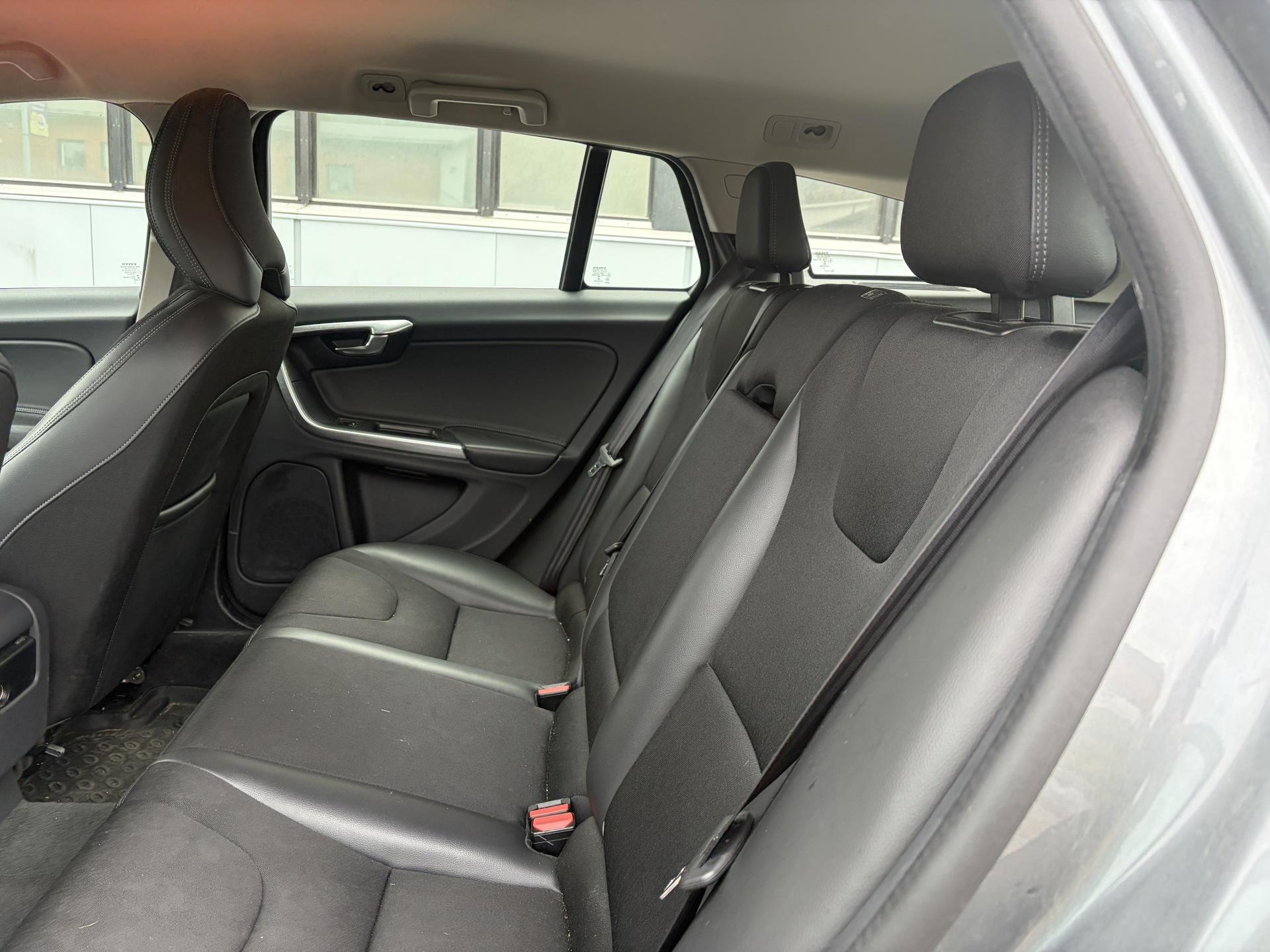 VOLVO V60 2018