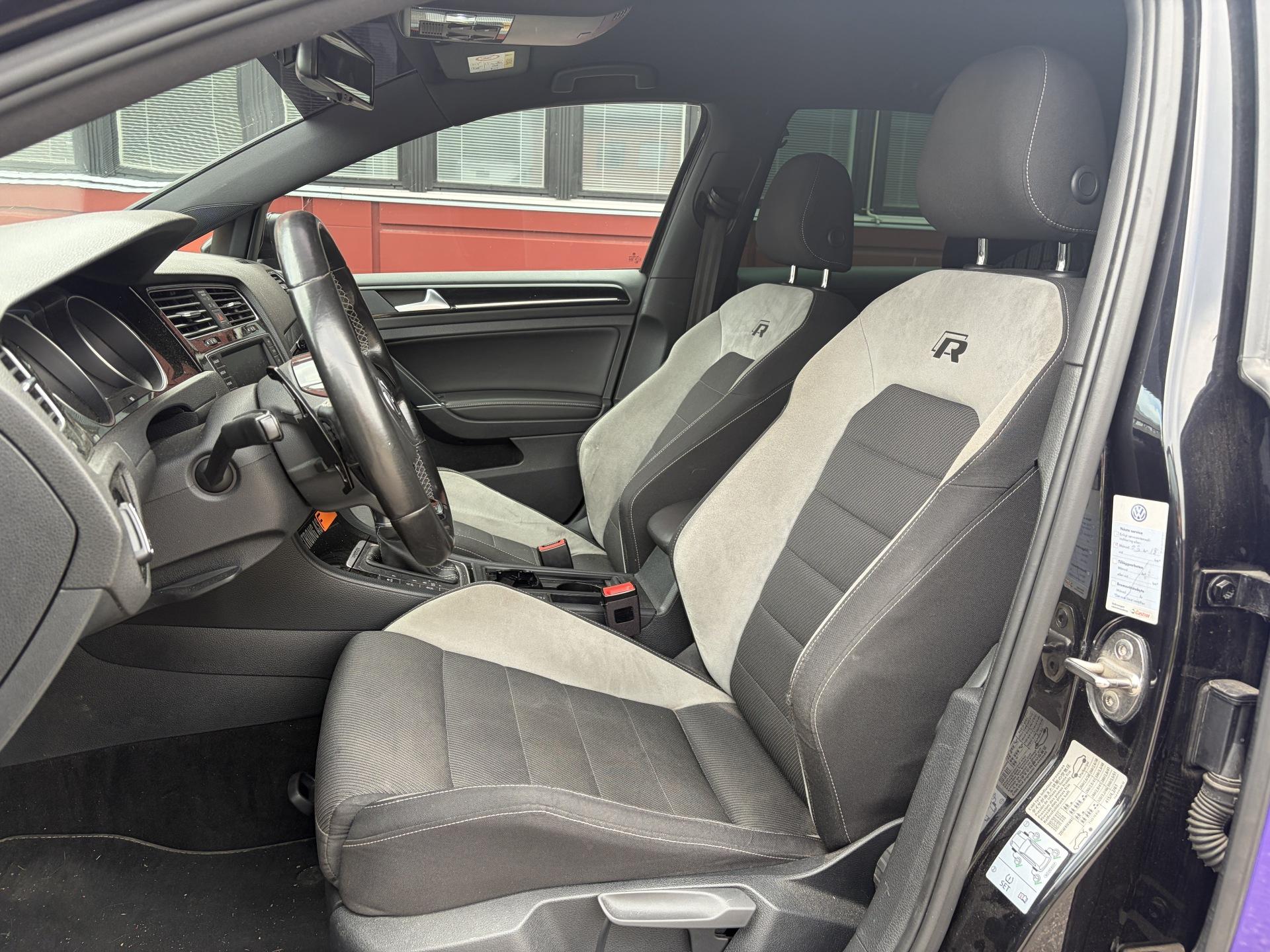 VOLKSWAGEN Golf 2015