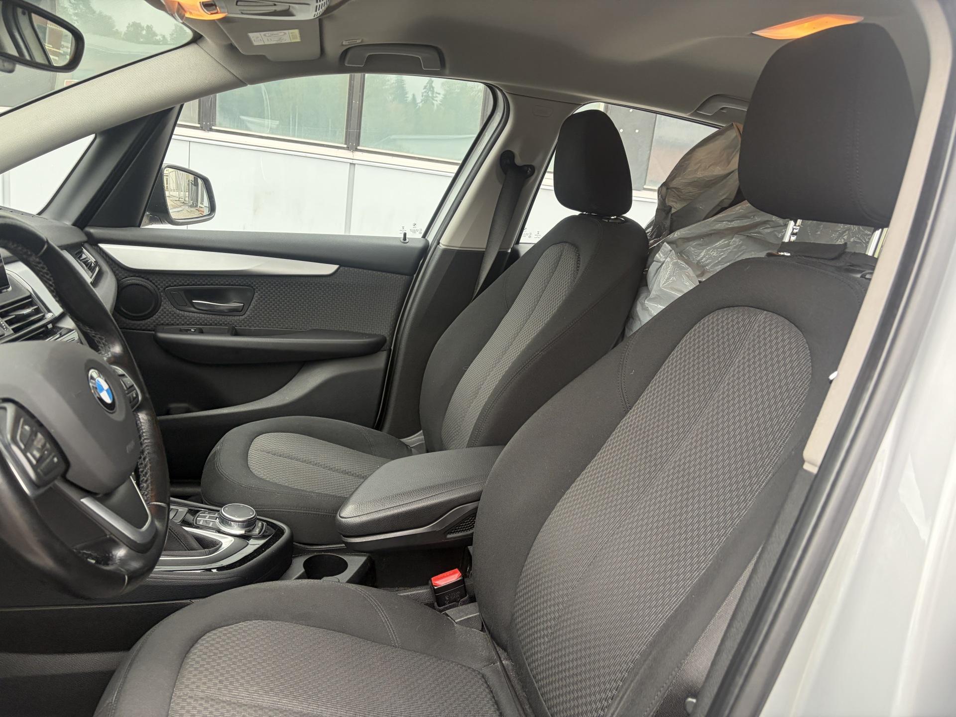BMW 225 2017