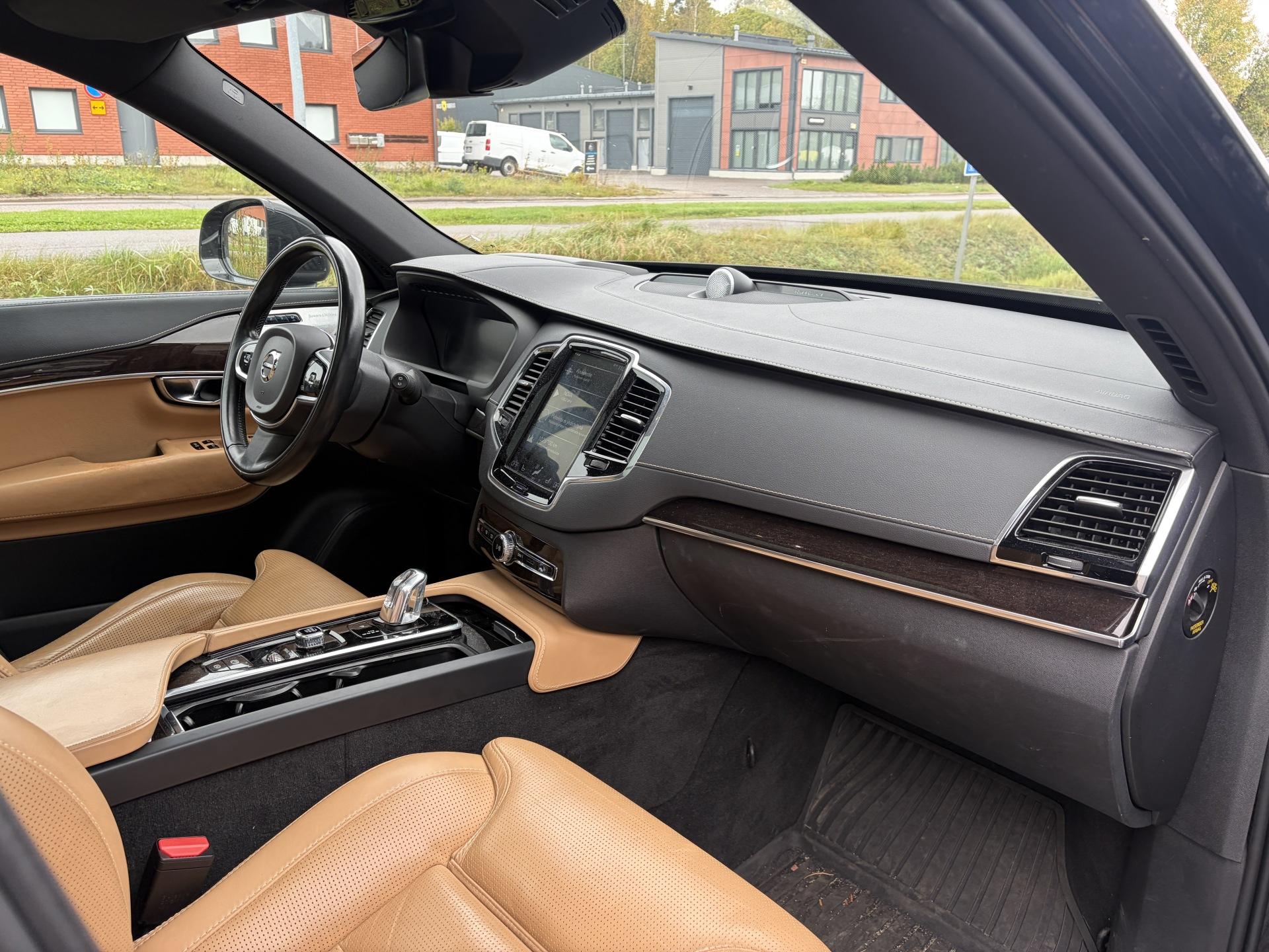 VOLVO XC90 2019