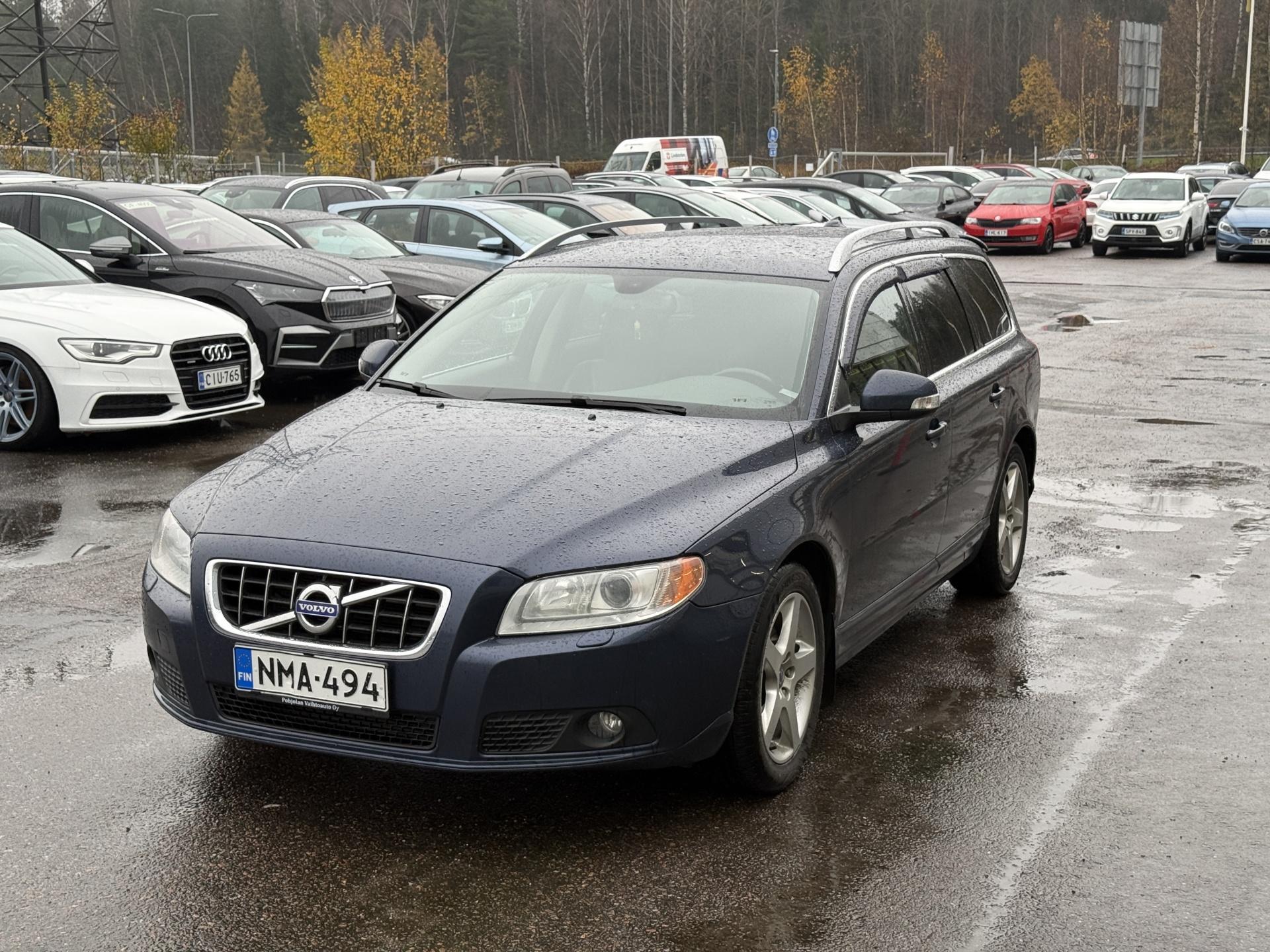 VOLVO V70 2010