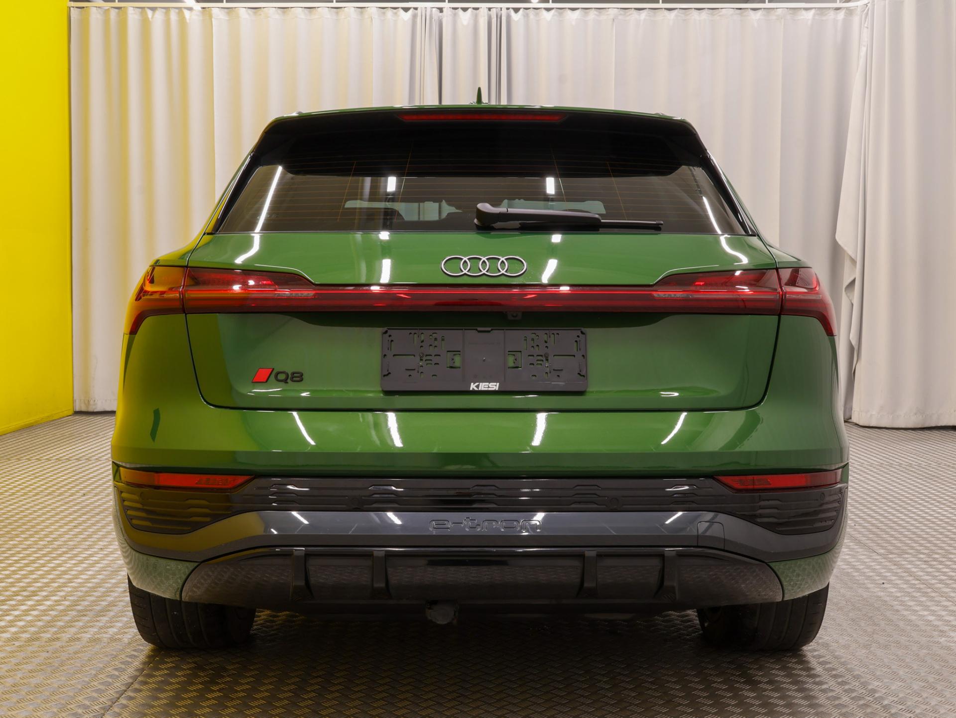AUDI Q8 e-tron 2024