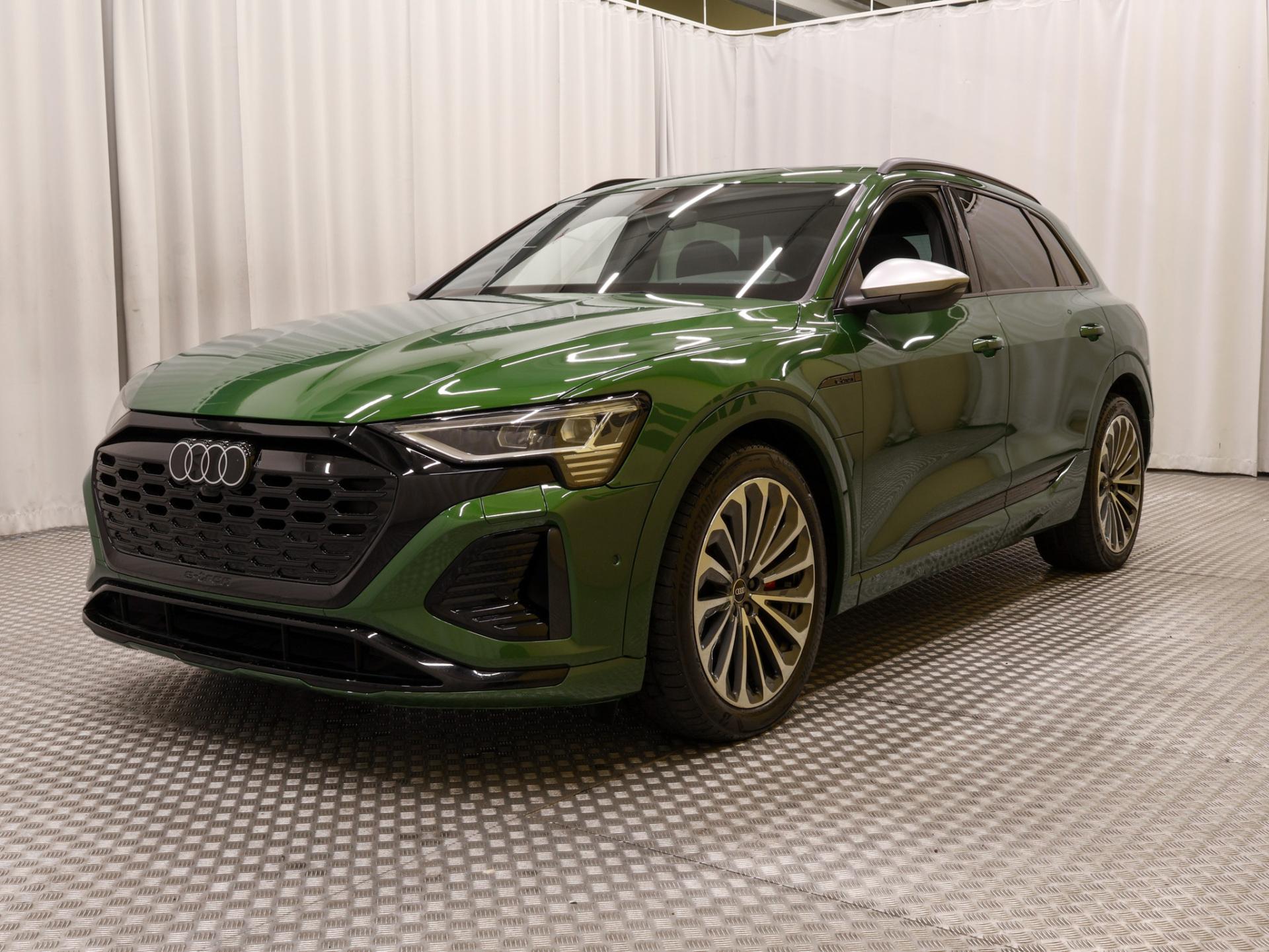 AUDI Q8 e-tron 2024