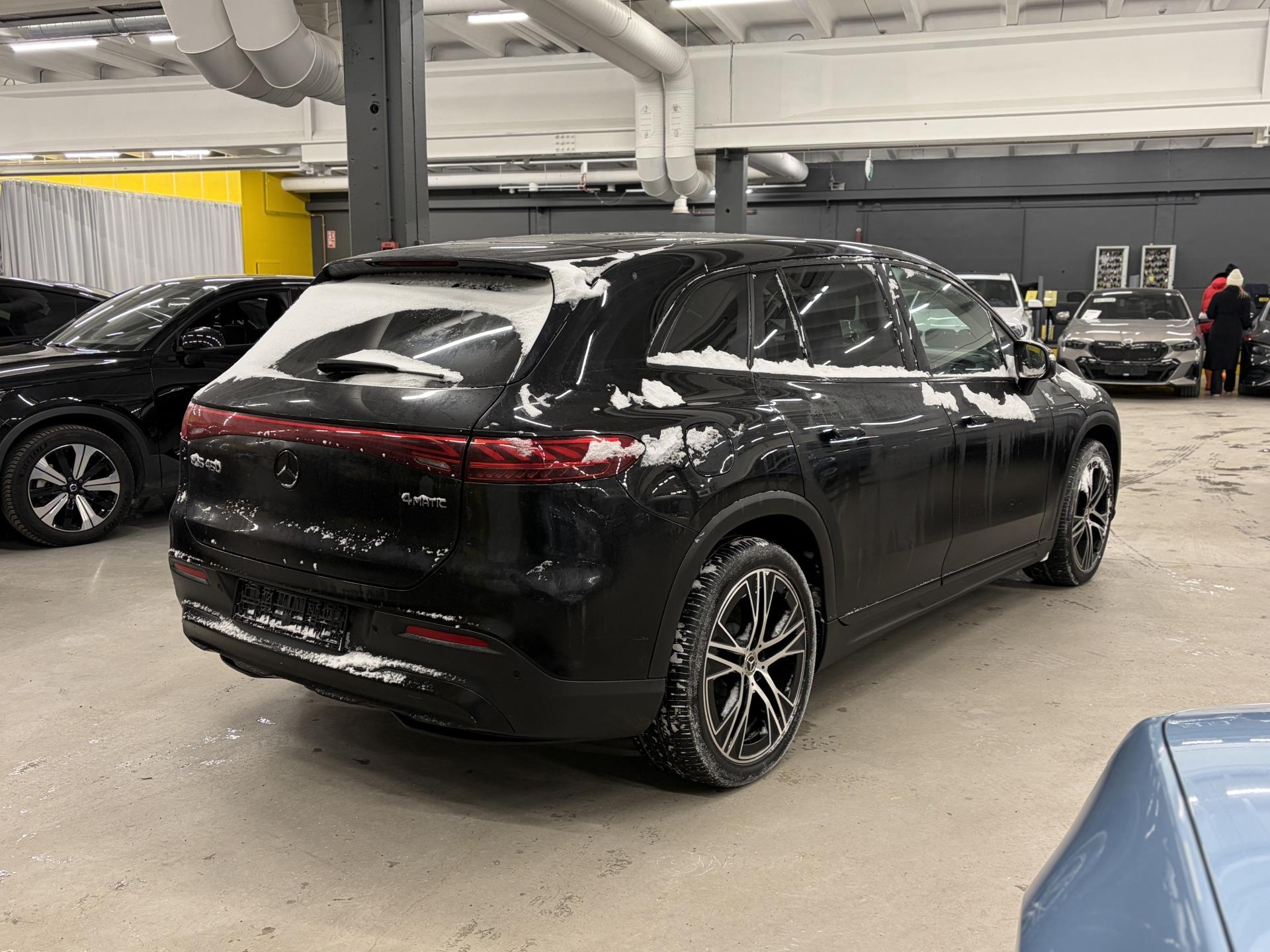 MERCEDES-BENZ EQS SUV 2023