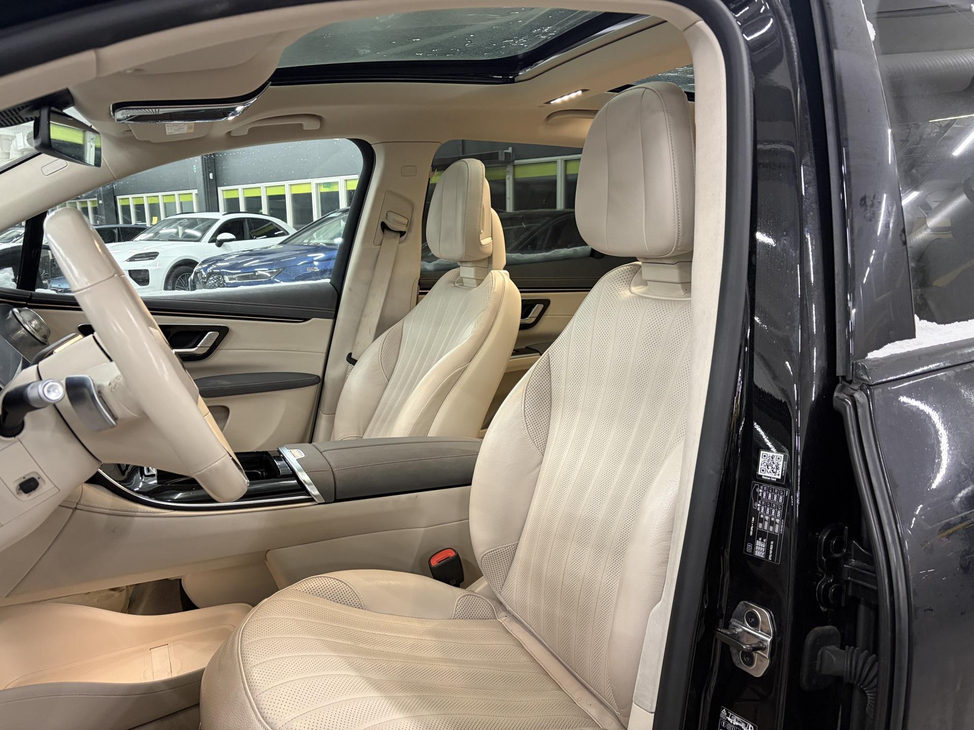 MERCEDES-BENZ EQS SUV 2023