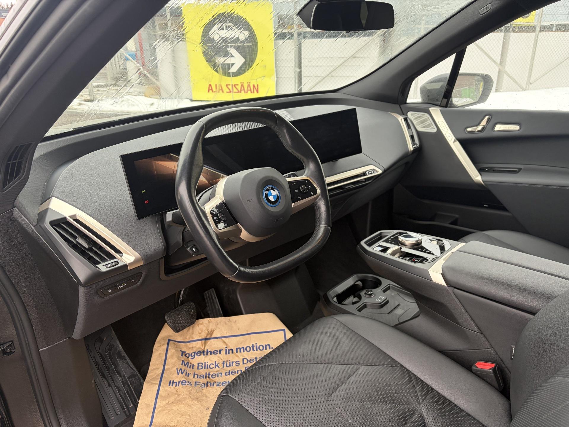 BMW iX 2023