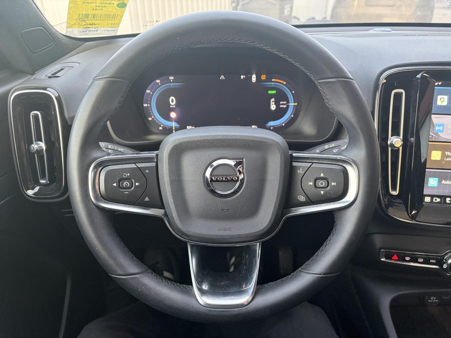 VOLVO C40 2022