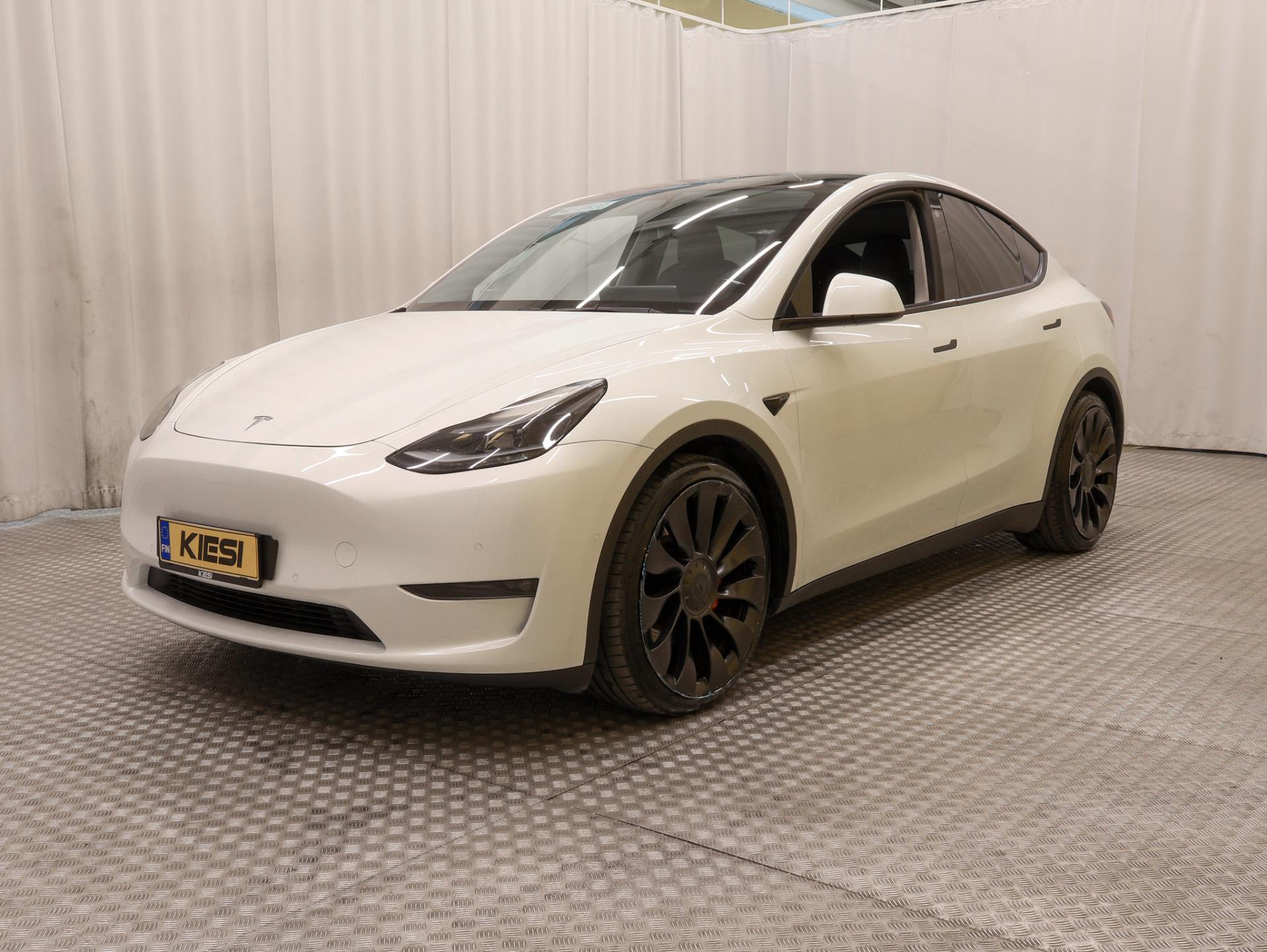 TESLA Model Y 2022