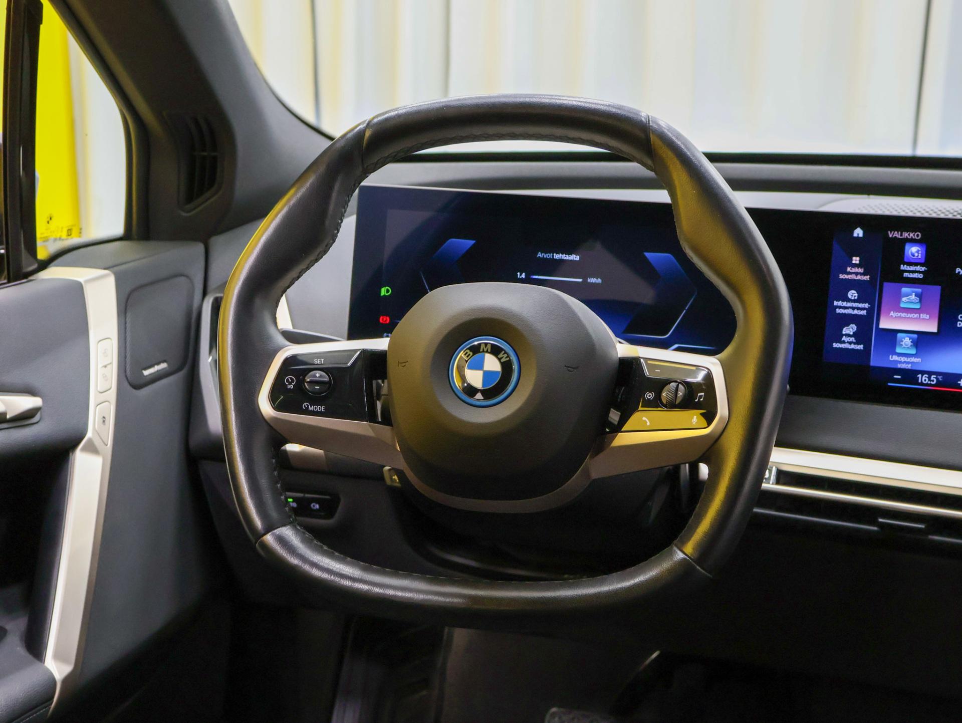 BMW iX 2023