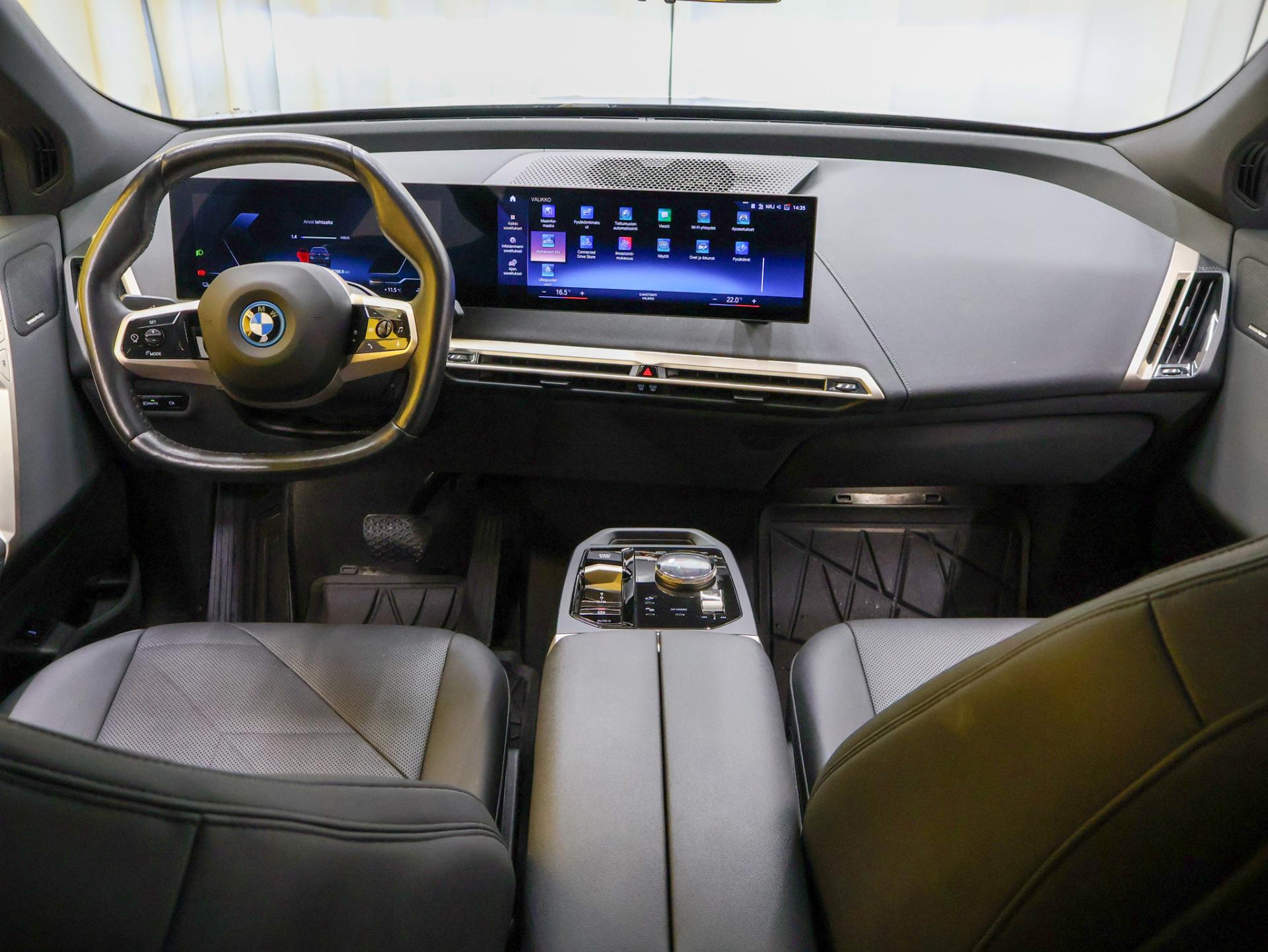 BMW iX 2023