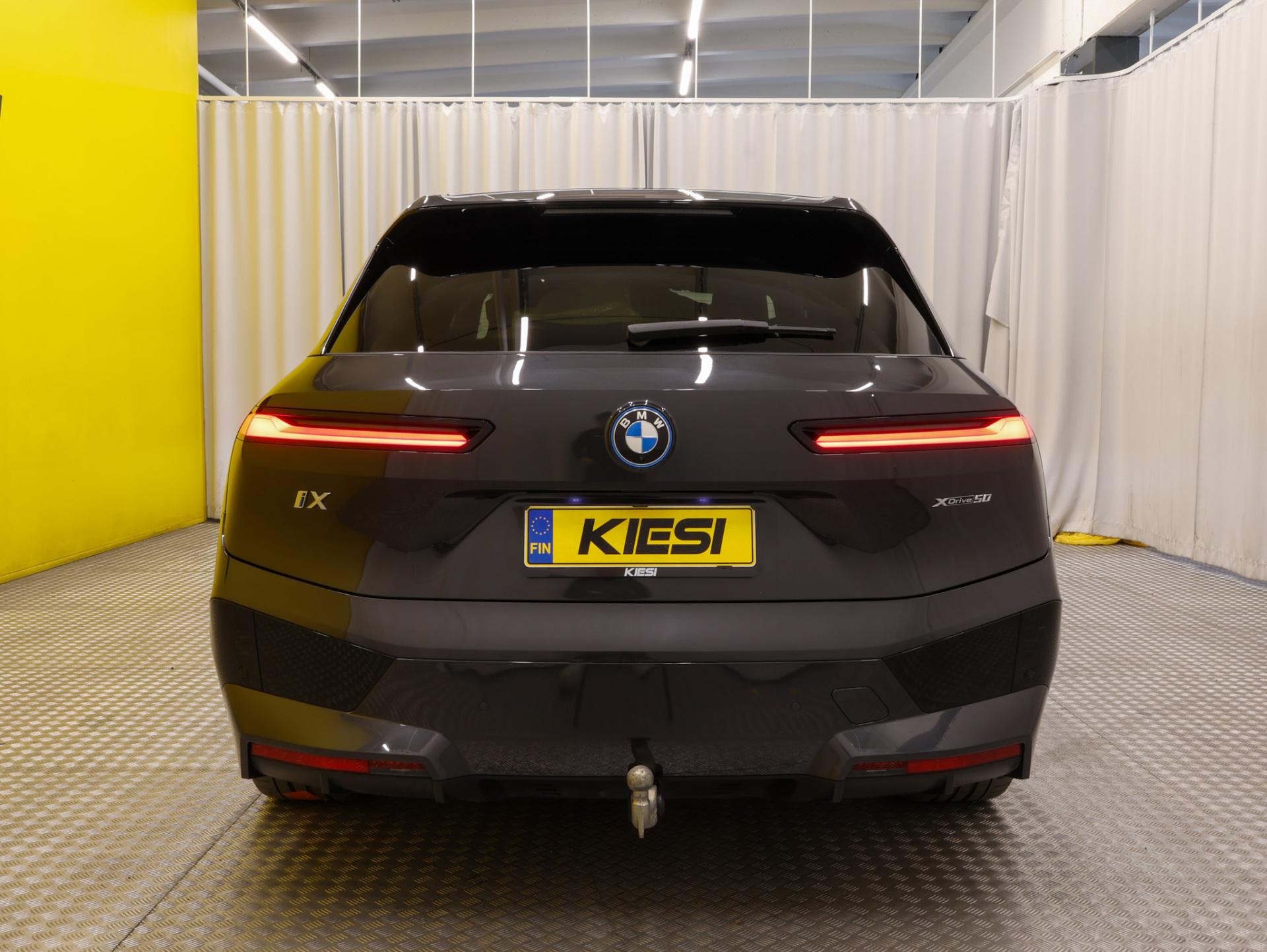 BMW iX 2023