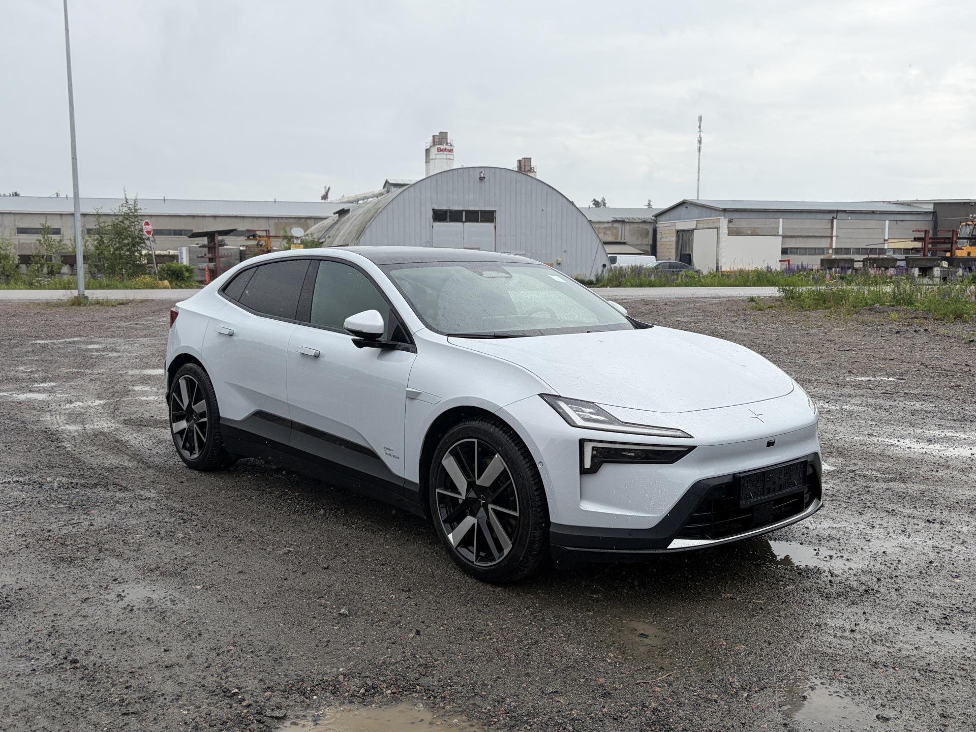 POLESTAR 4 2026
