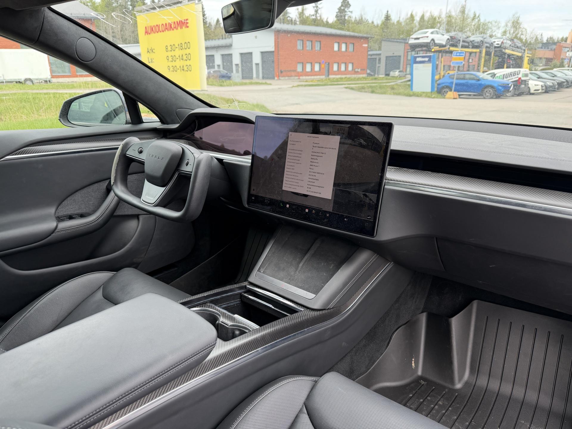 TESLA Model S 2023