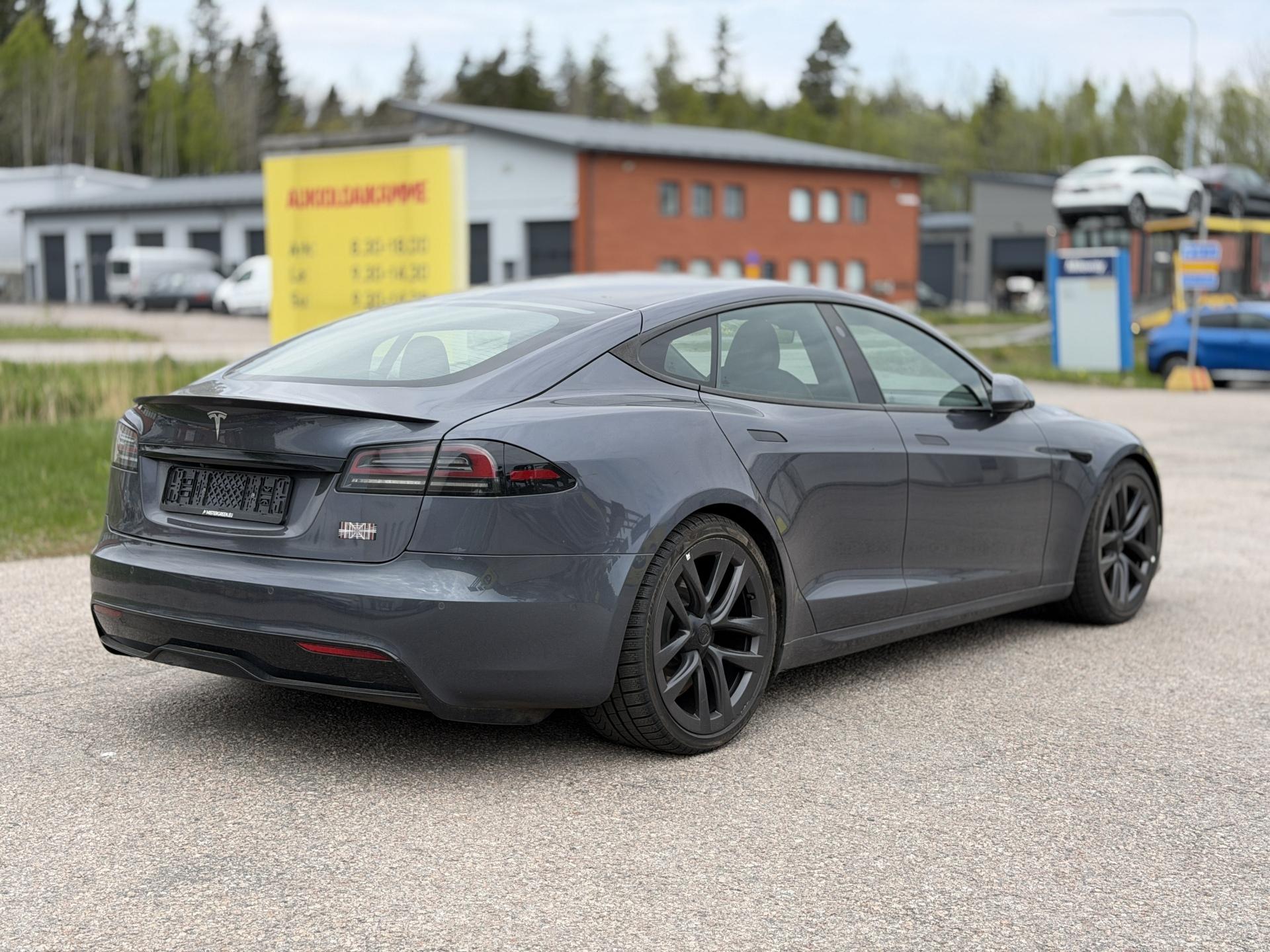 TESLA Model S 2023