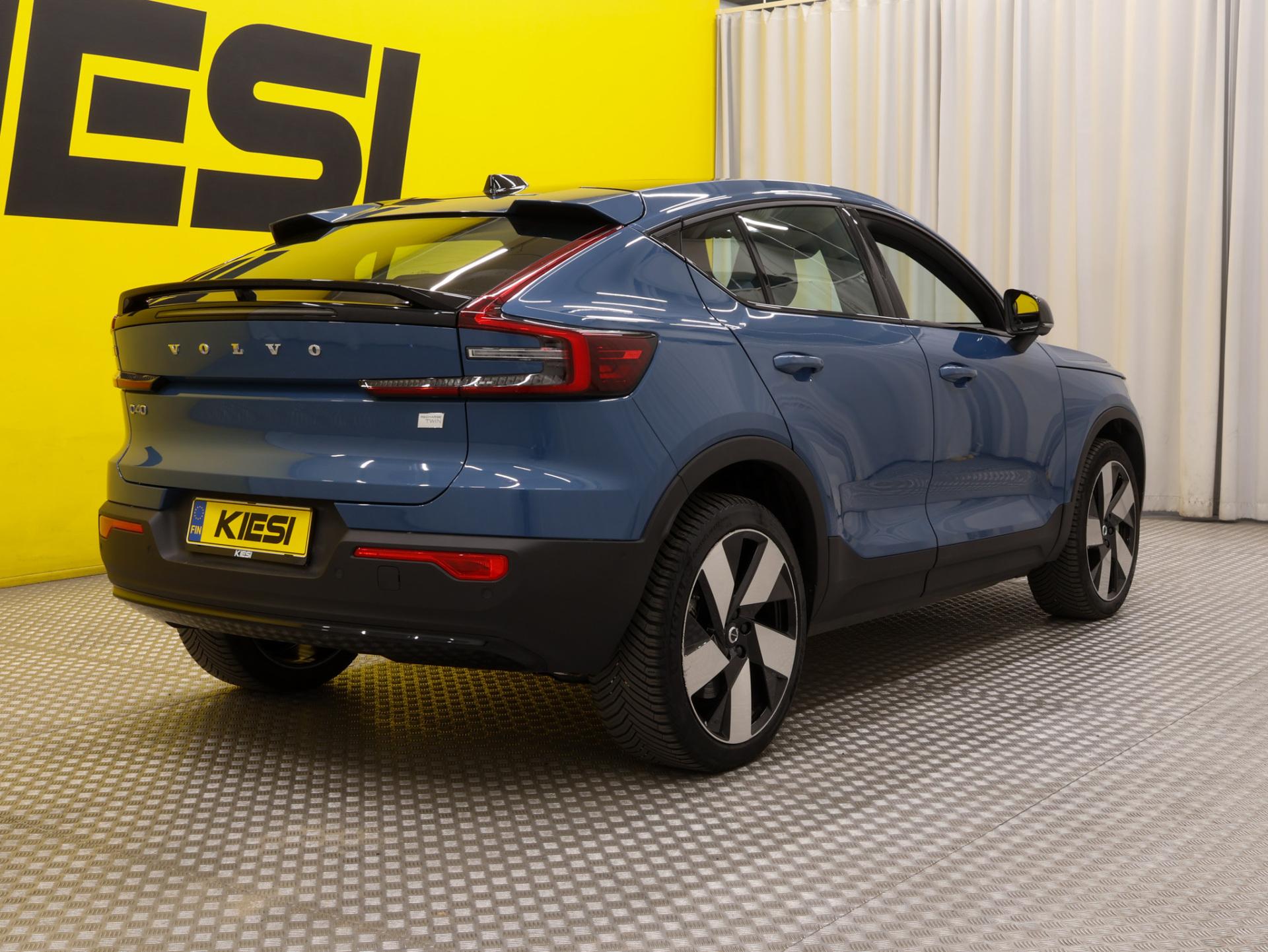 VOLVO C40 2023